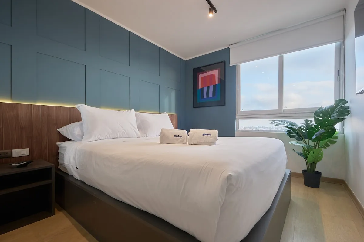 Work Over The Skyline: Airy 2br Upscale Flat In Lima With Terrace Workspace #2