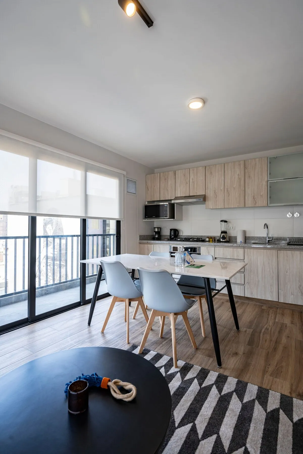 2br Miraflores Flat Steps From Kennedy Park: Home Office + Balcony Breaks #4