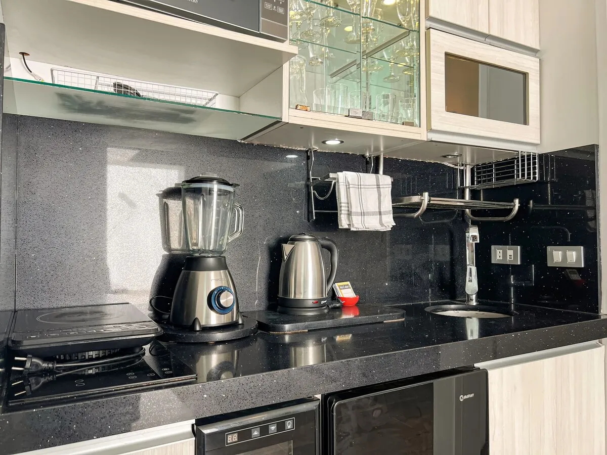 Airy 1br Lima Flat Near Malecon: Dedicated Desk, Video-call Bright #3