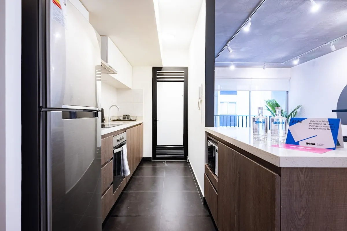 Stylish 2BR Flat w/balcony in Miraflores #5
