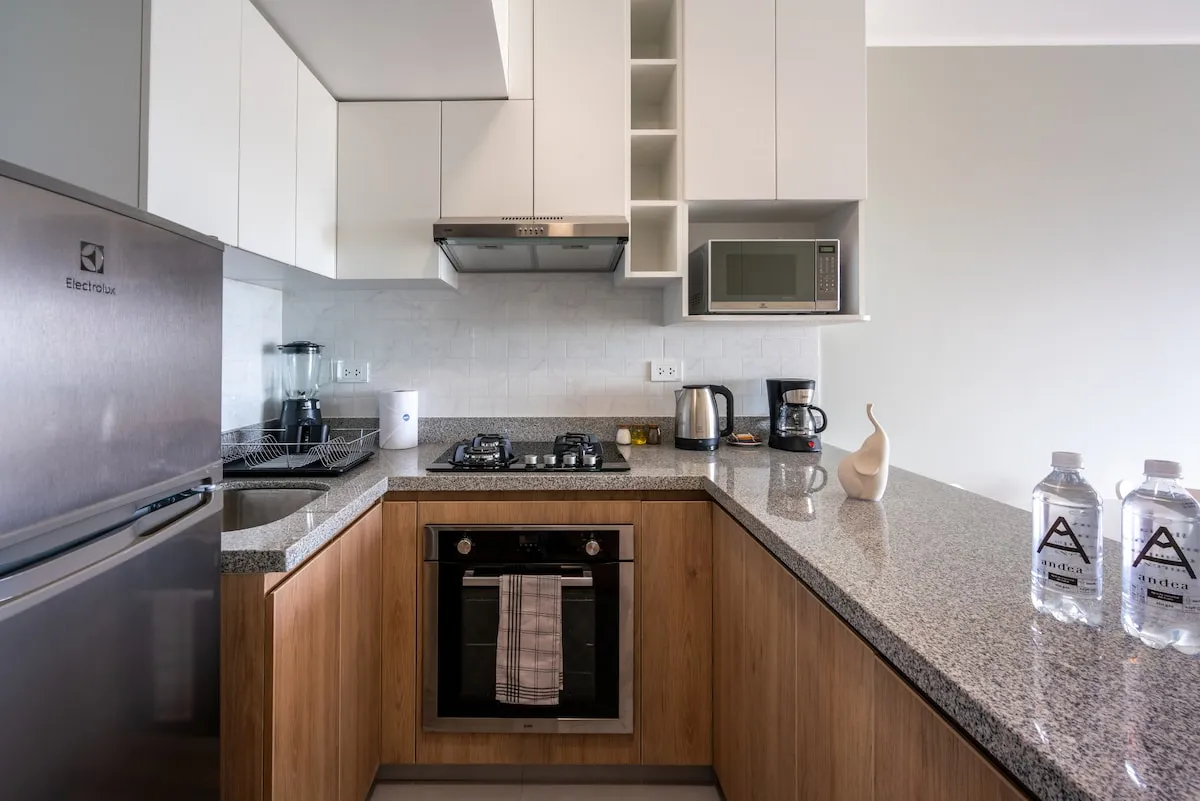 Work From Lima's Coast: Roomy 2br Chorrillos Flat W/ocean Views #5
