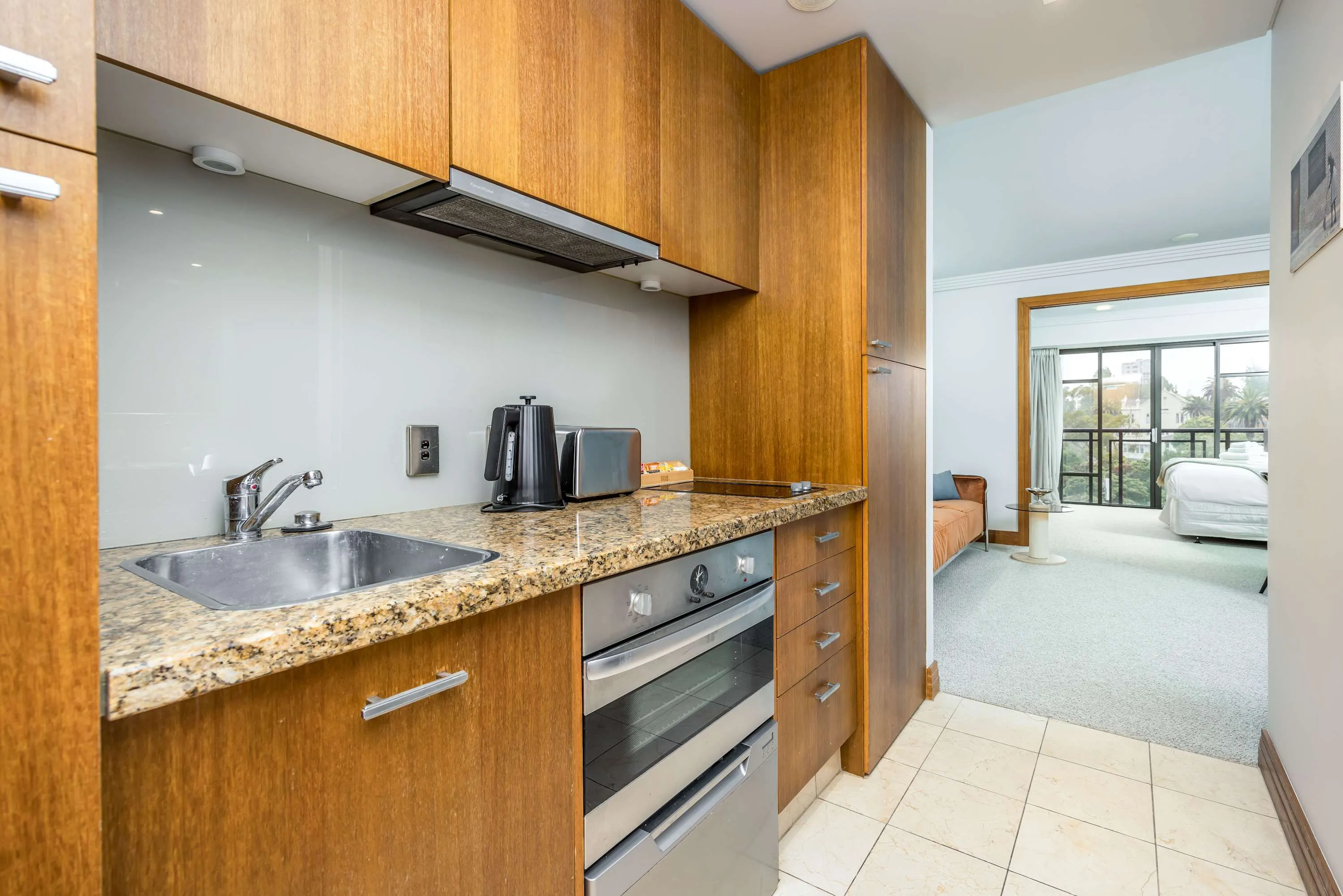 Auckland Executive 1br Flat - Efficient, Refined & Work-ready With Dedicated Nook #3