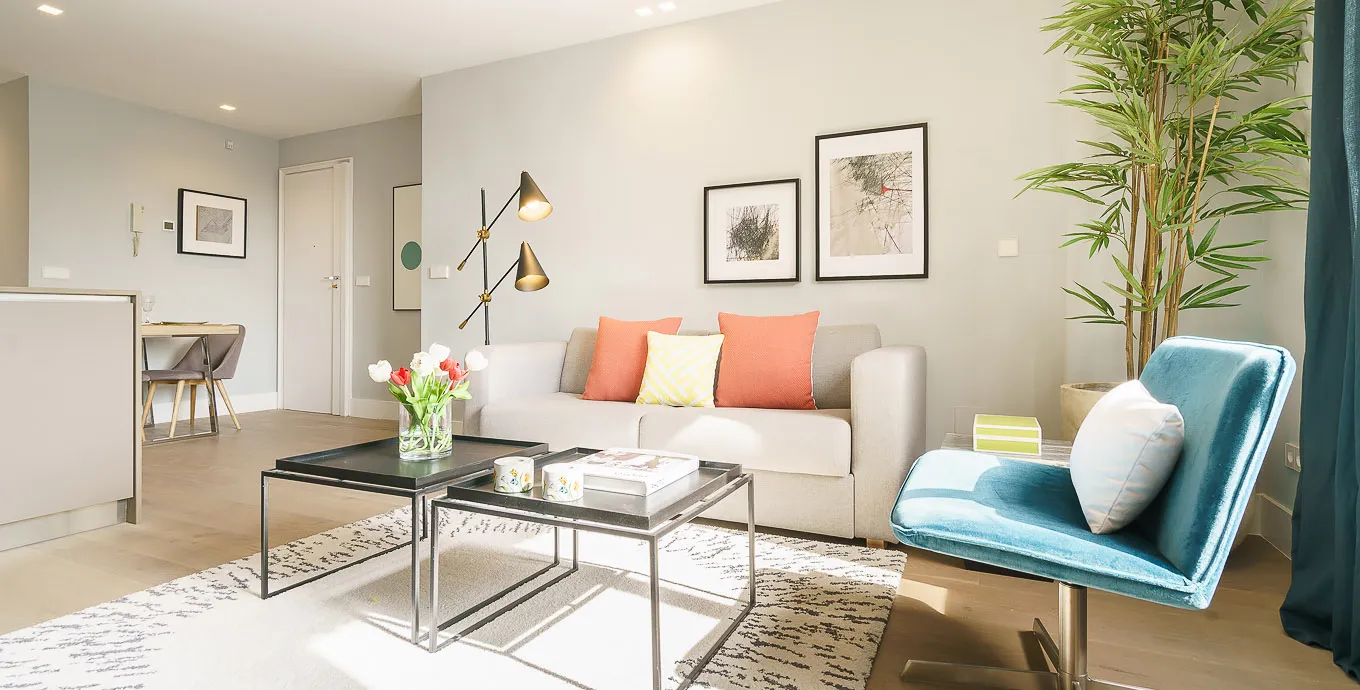 Airy 61m2 Madrid Flat With Dedicated Home Office And Creative Workspace For Remote Work