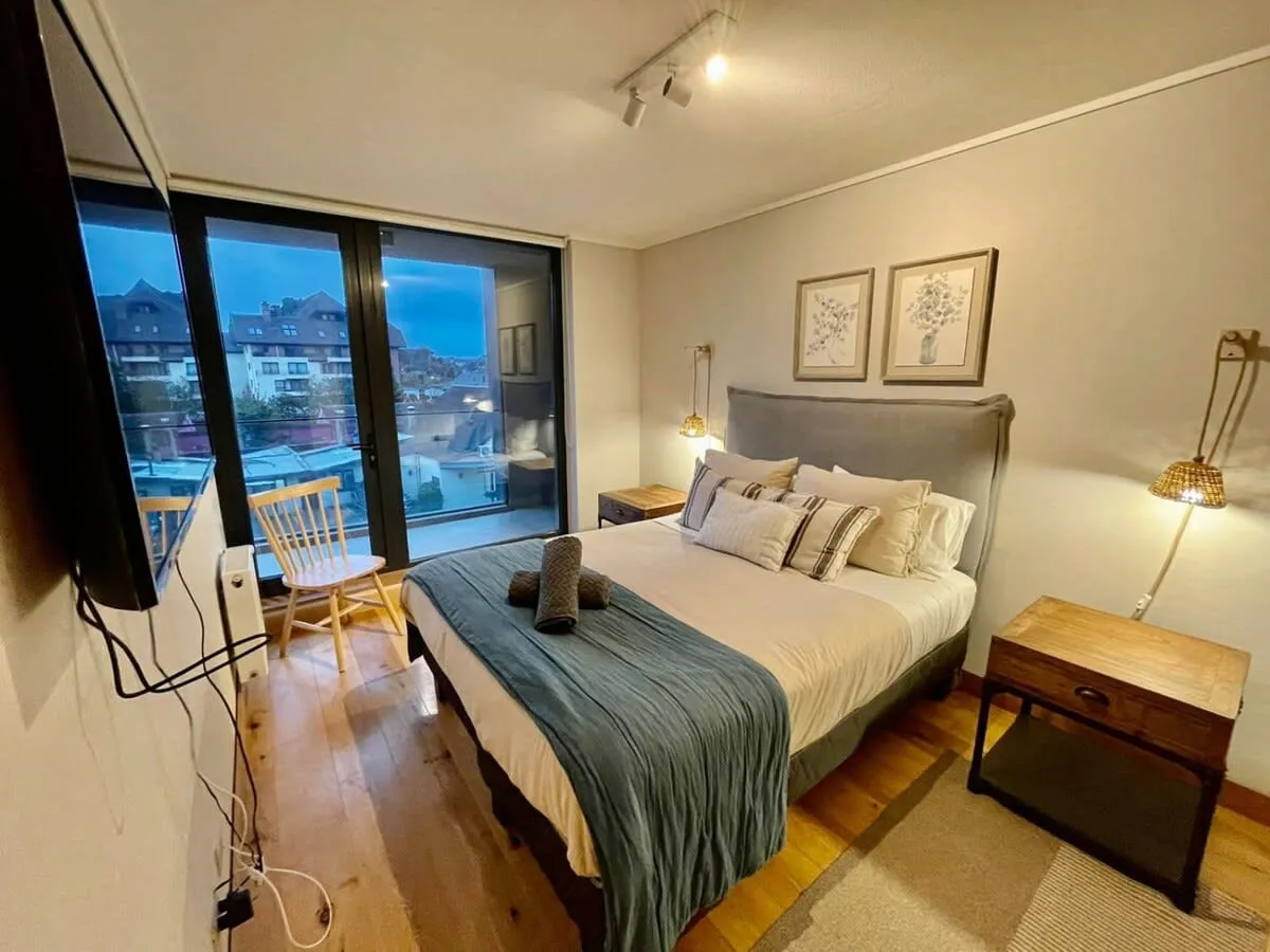 Luxurious 2-bed Flat With Dedicated Home Office In Puerto Varas City Center