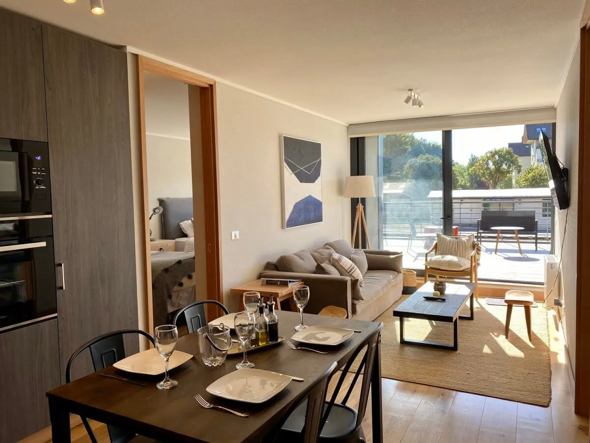 Spacious 2-bed Modern Flat With Work-from-home Setup In Puerto Varas
