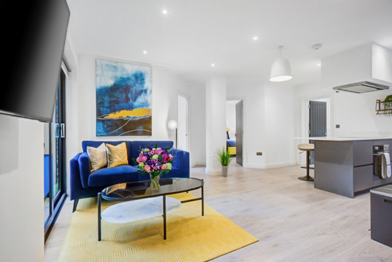 Stylish 2br London Flat - Private Laundry, Full Kitchen, Room To Work From Home