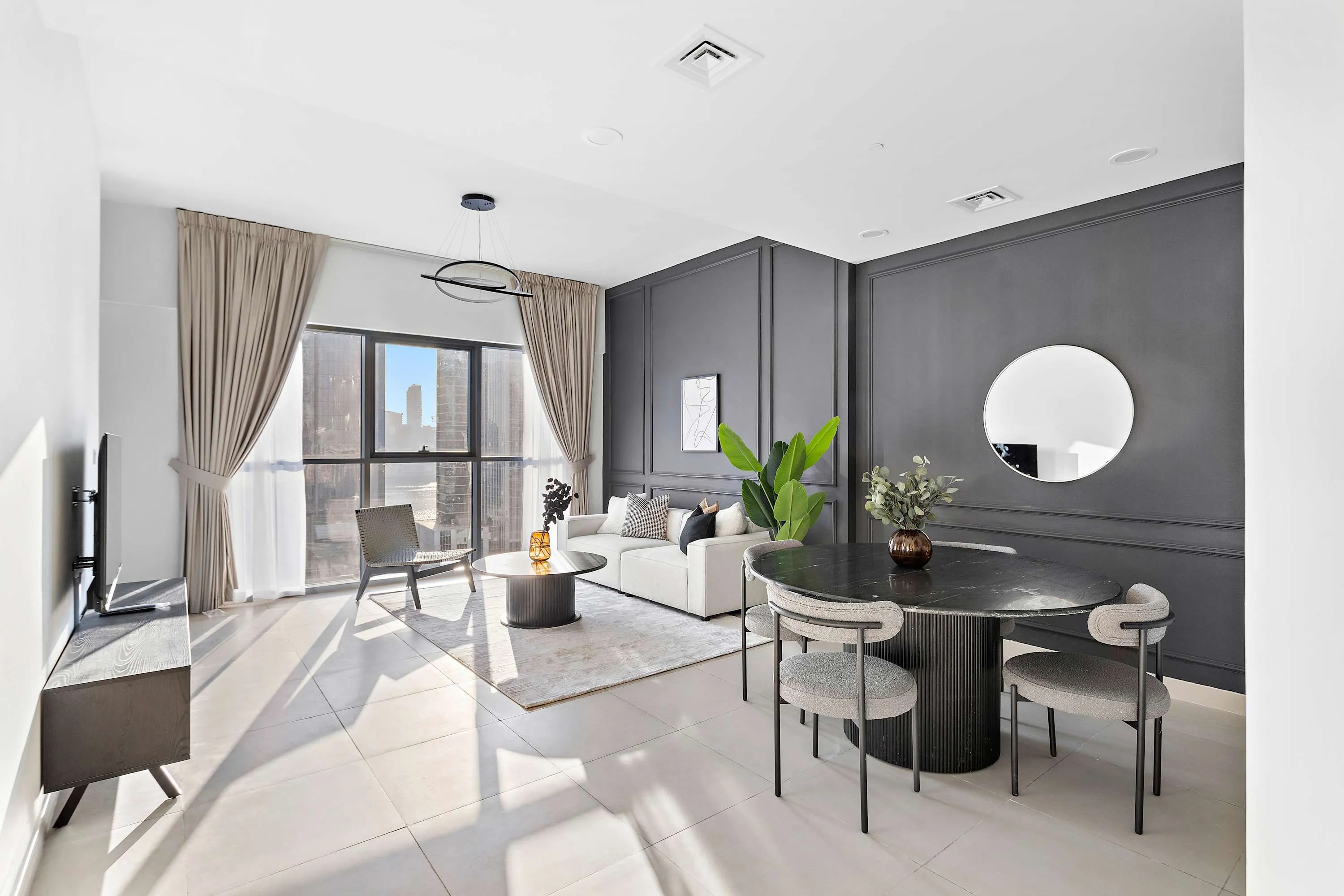 Refined Dubai Flat With Bright Home Office And Pool Access In Bellevue Tower