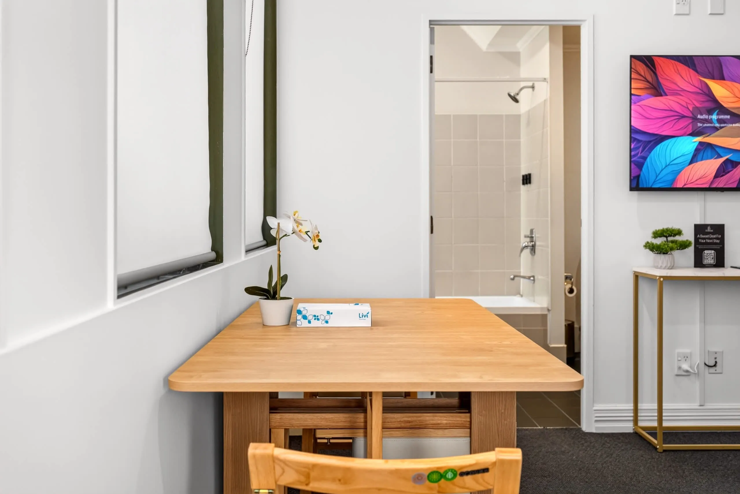 Work-from-home Ready: Sophisticated Airy 1br Flat, Auckland Cbd #4
