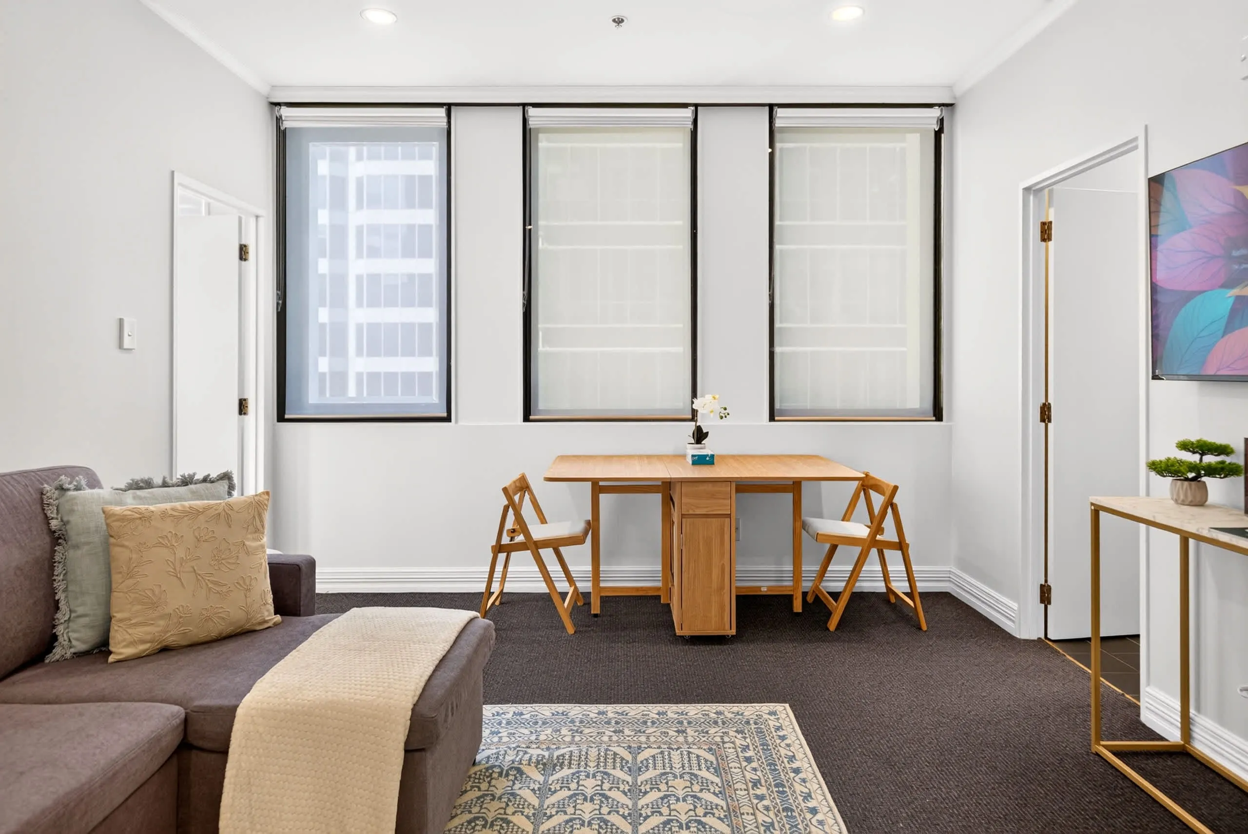 Work-from-home Ready: Sophisticated Airy 1br Flat, Auckland Cbd #3
