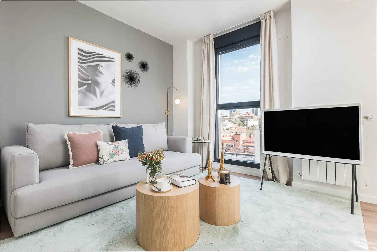 Designer 62m2 Madrid Flat With Bright Home Office & Panoramic City Views For Remote Work #5