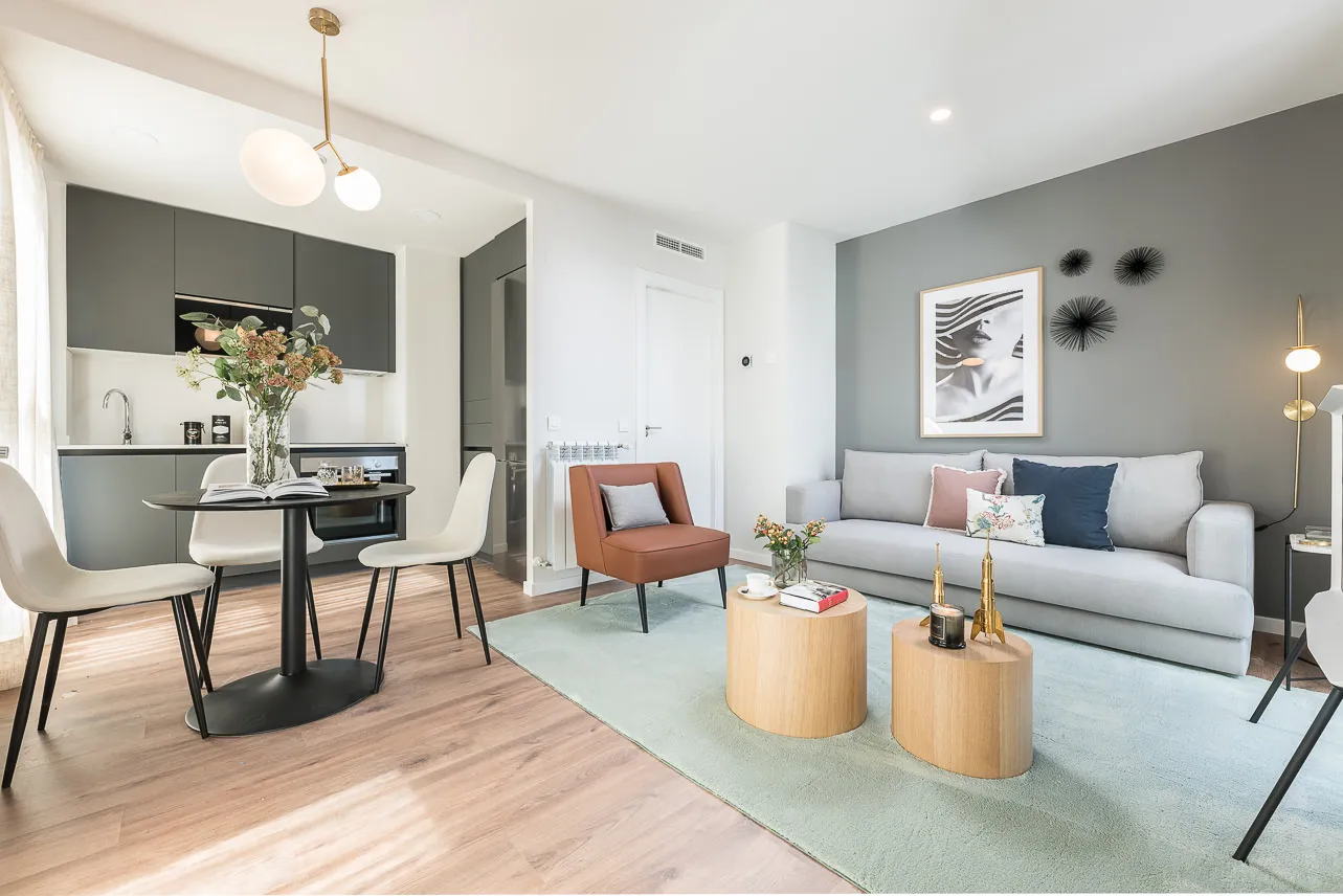 Designer 62m2 Madrid Flat With Bright Home Office & Panoramic City Views For Remote Work #4