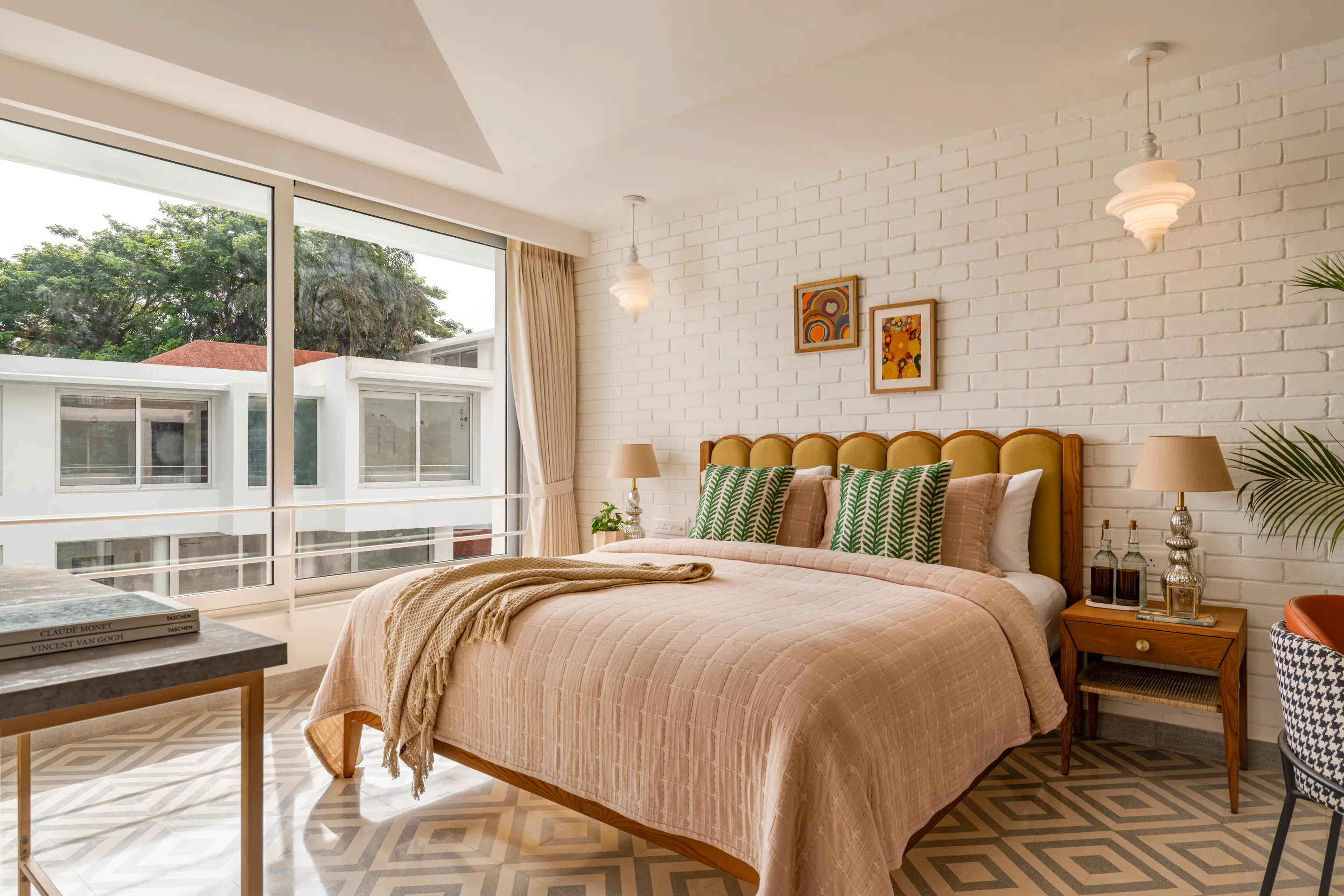 Charming 2-bed Flat With Private Balcony & Dedicated Home Office In Goa #4