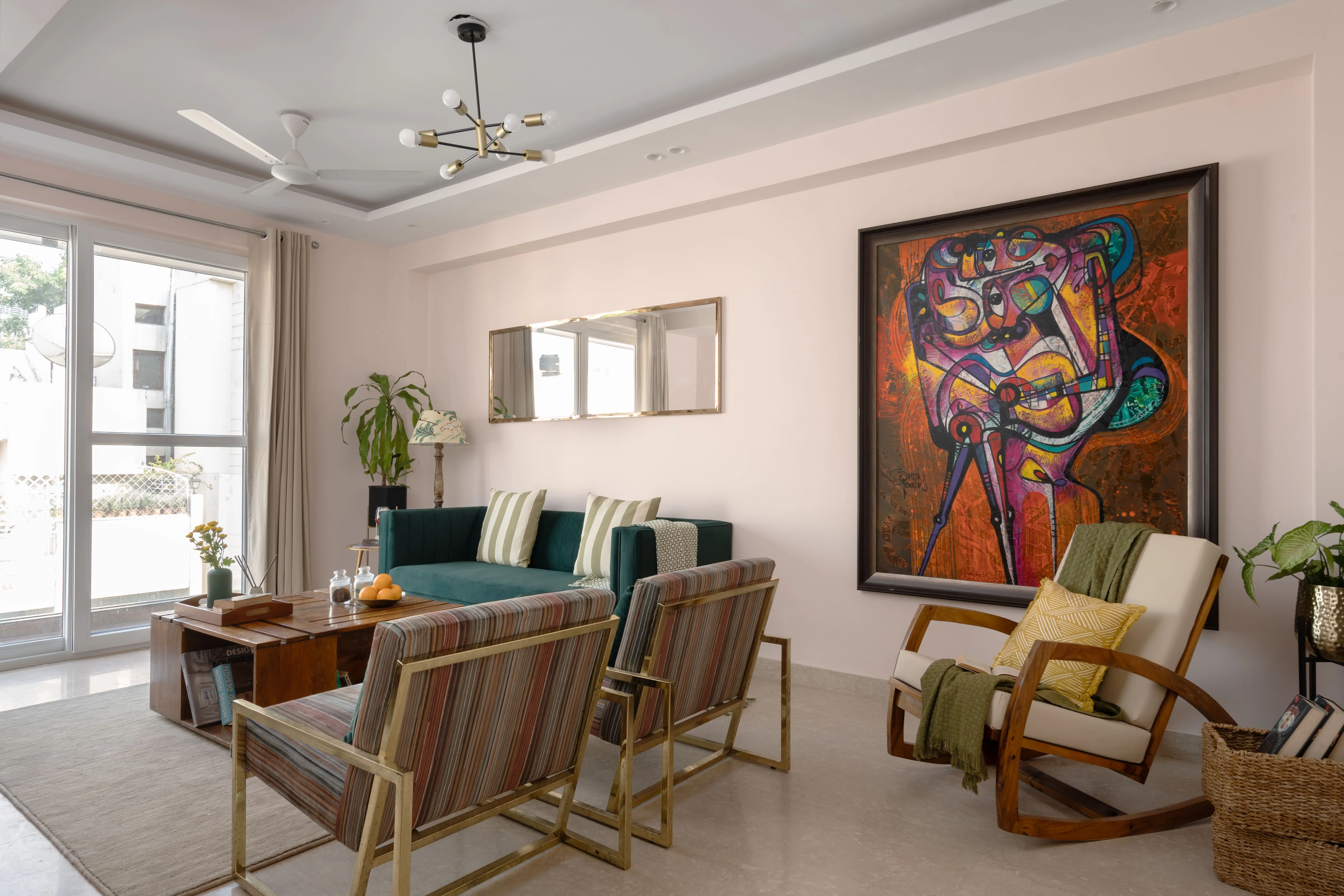 Cozy 6-bed Executive Flat With City Views & Dedicated Home Office In Delhi