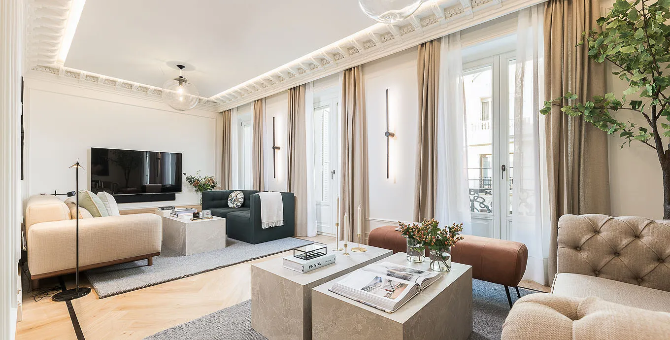 Chic Sky Residence With Home Office In Madrid's Central District