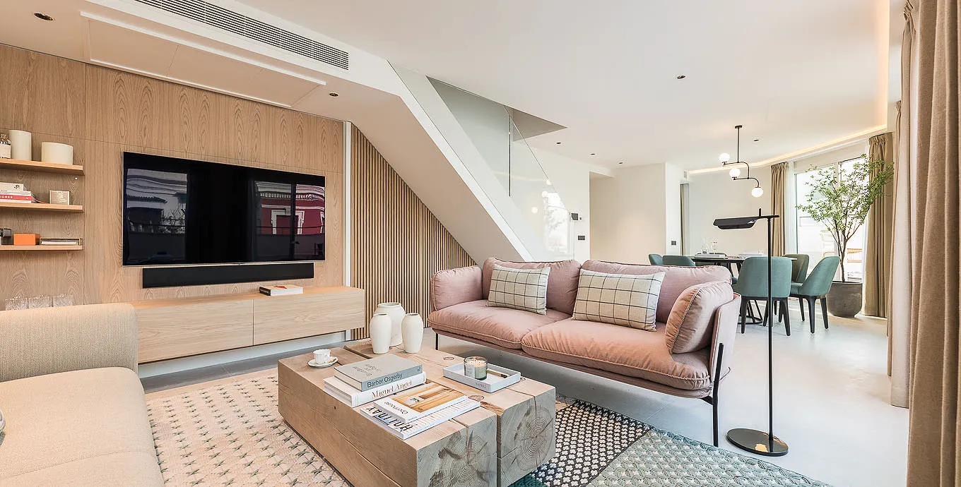 Elegant Sky Home With Spacious Home Office And Panoramic Views In Madrid