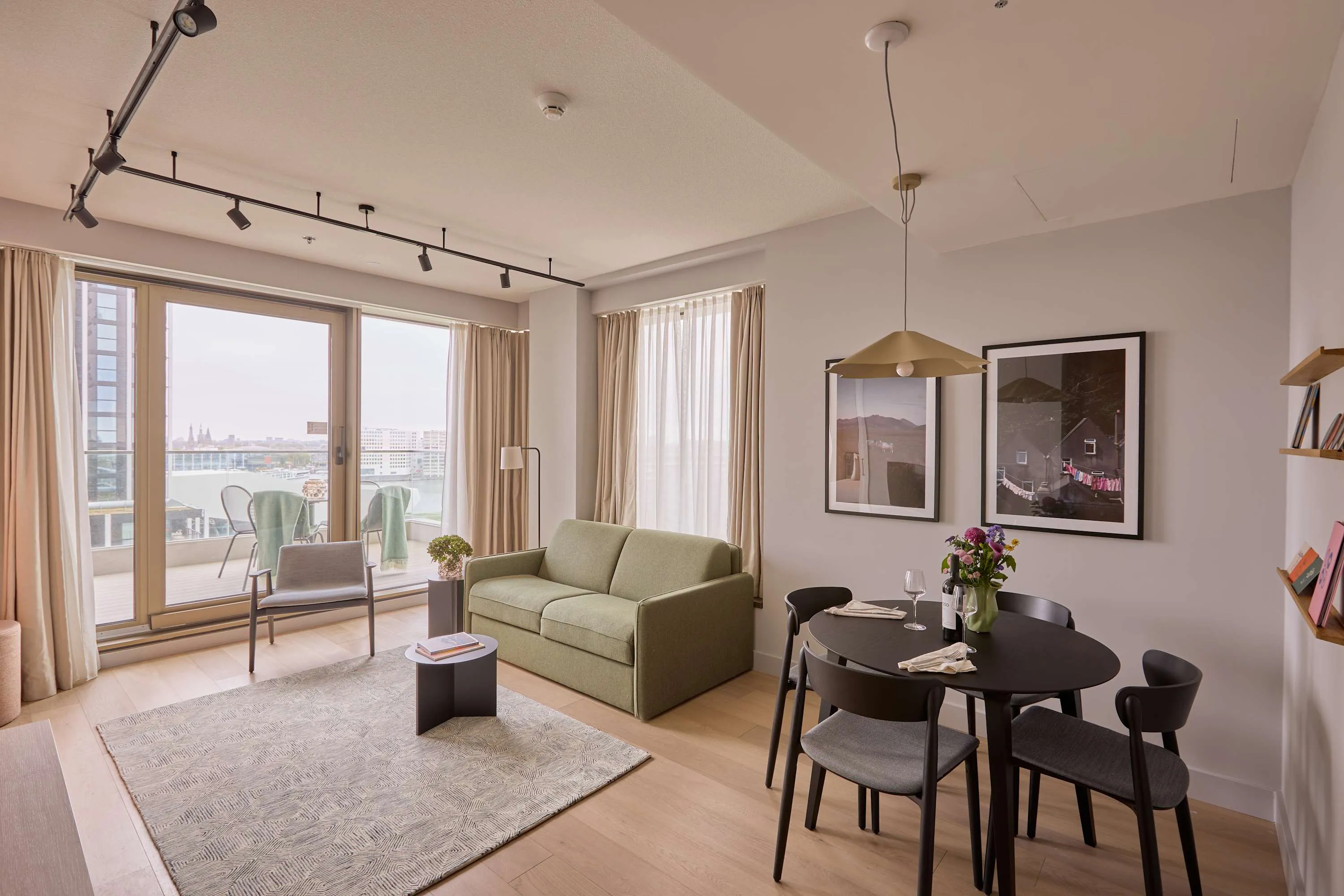 Intimate Professional Flat In Amsterdam Noord - 45m2 Built For Remote Days