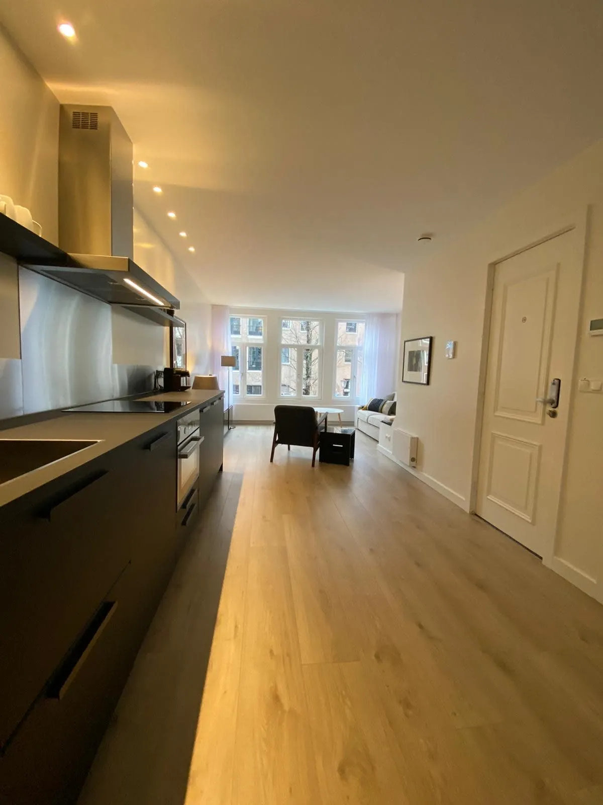 One Bedroom Expat Rental, Amsterdam, Canal View #3