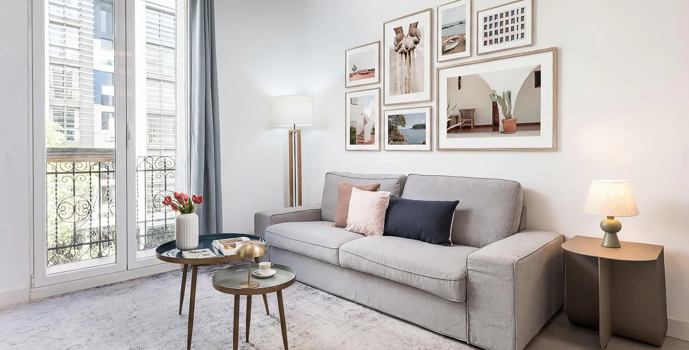 Airy Luxurious Metropolitan Flat Madrid - 2br, Dedicated Home Office & Fast Wifi