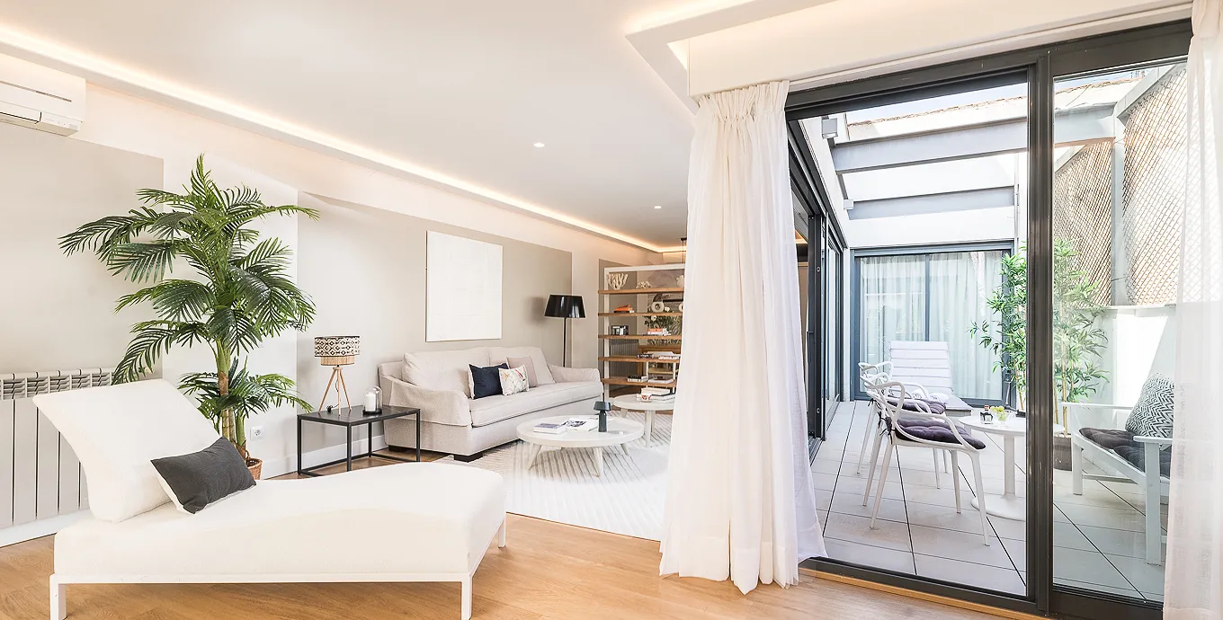 Refined Madrid Flat With Spacious Home Office For Remote Work Flexibility