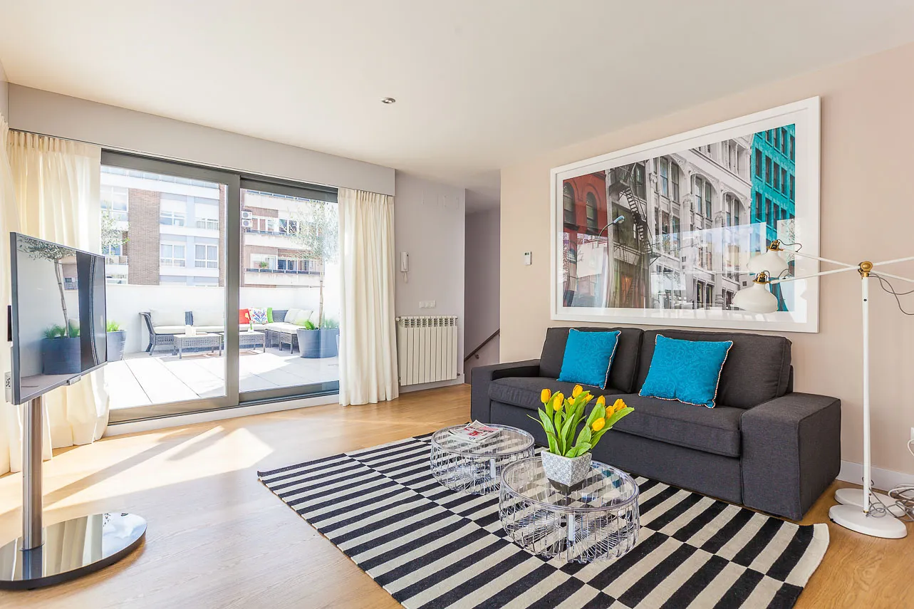 Luxurious 138m2 Madrid Flat With Dedicated Home Office And Stunning City Views #4