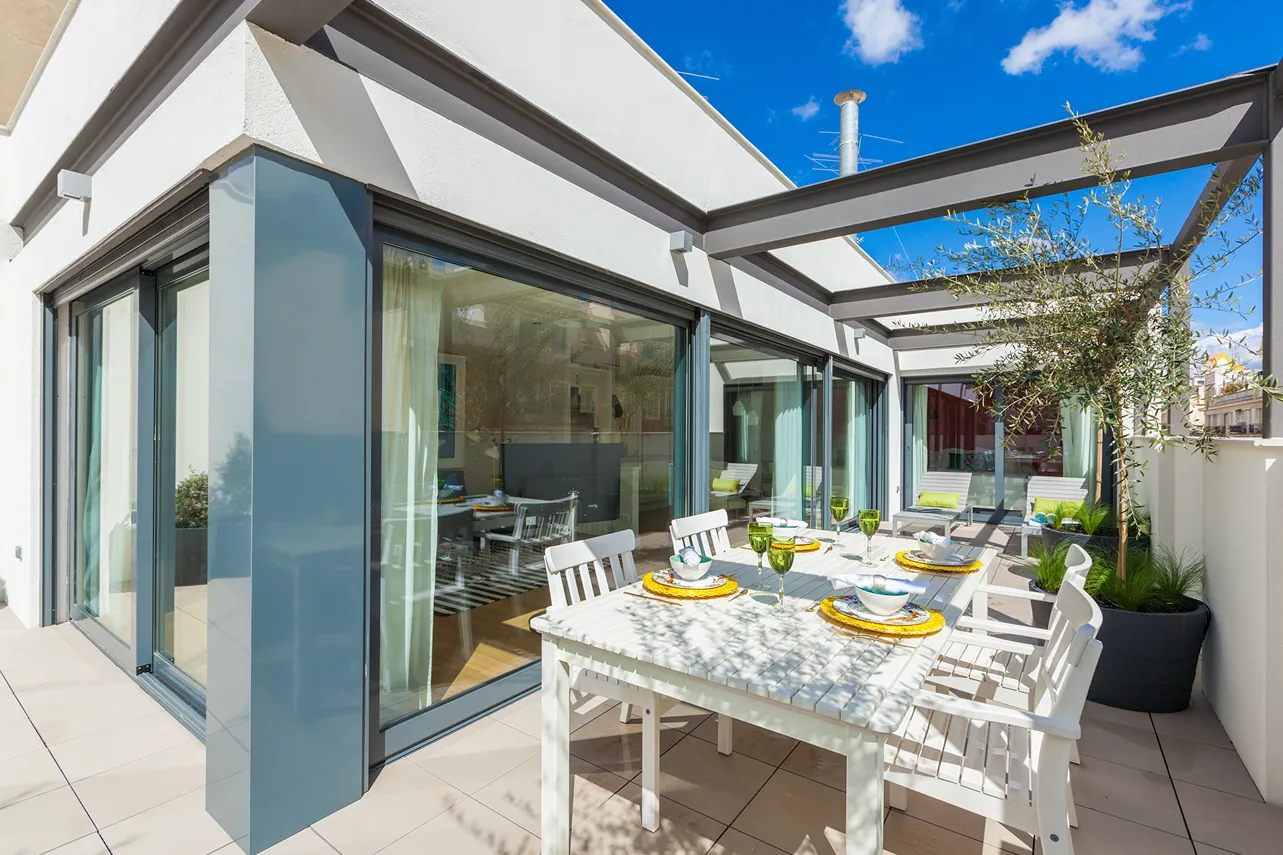 Luxurious 138m2 Madrid Flat With Dedicated Home Office And Stunning City Views #3