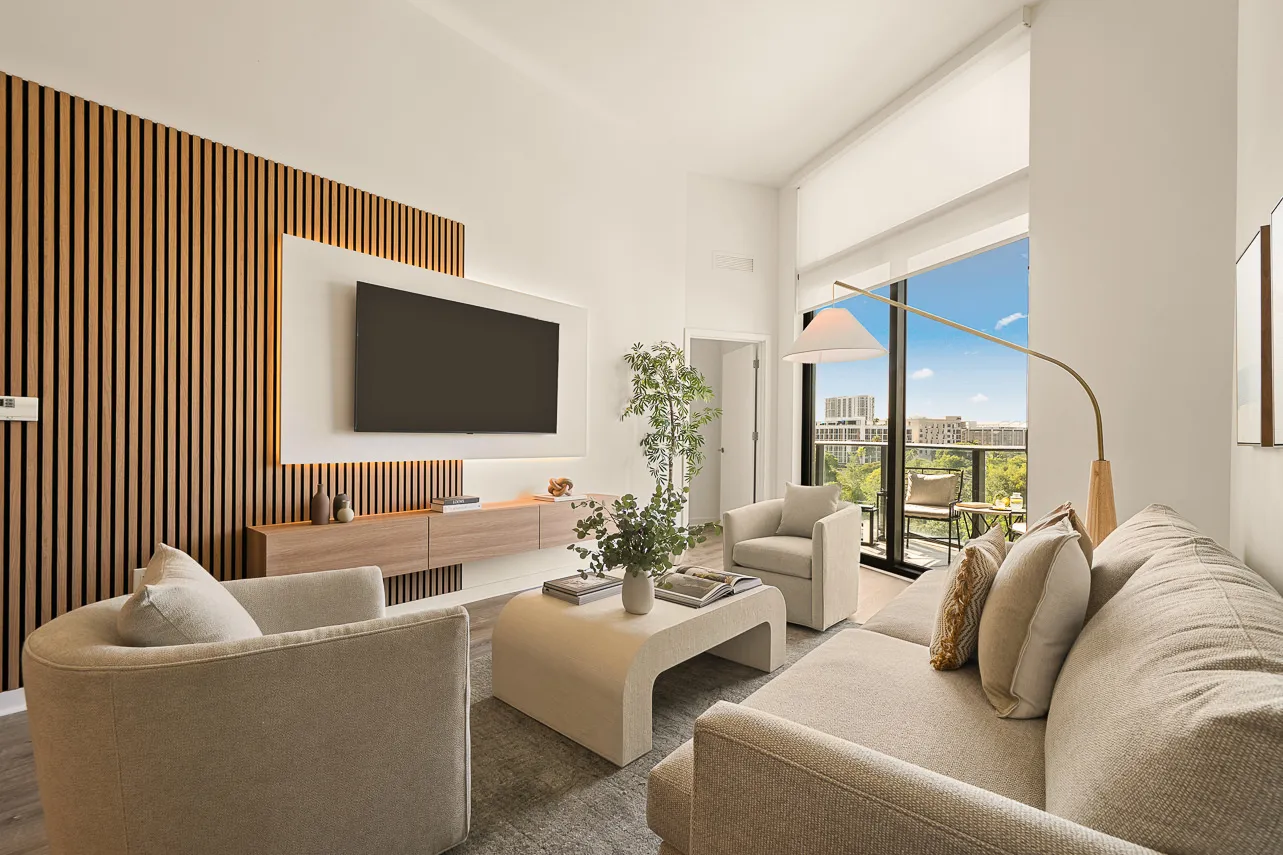 Sleek 3-bed Executive Flat With Home Office In Miami's Paraiso Bayviews #2