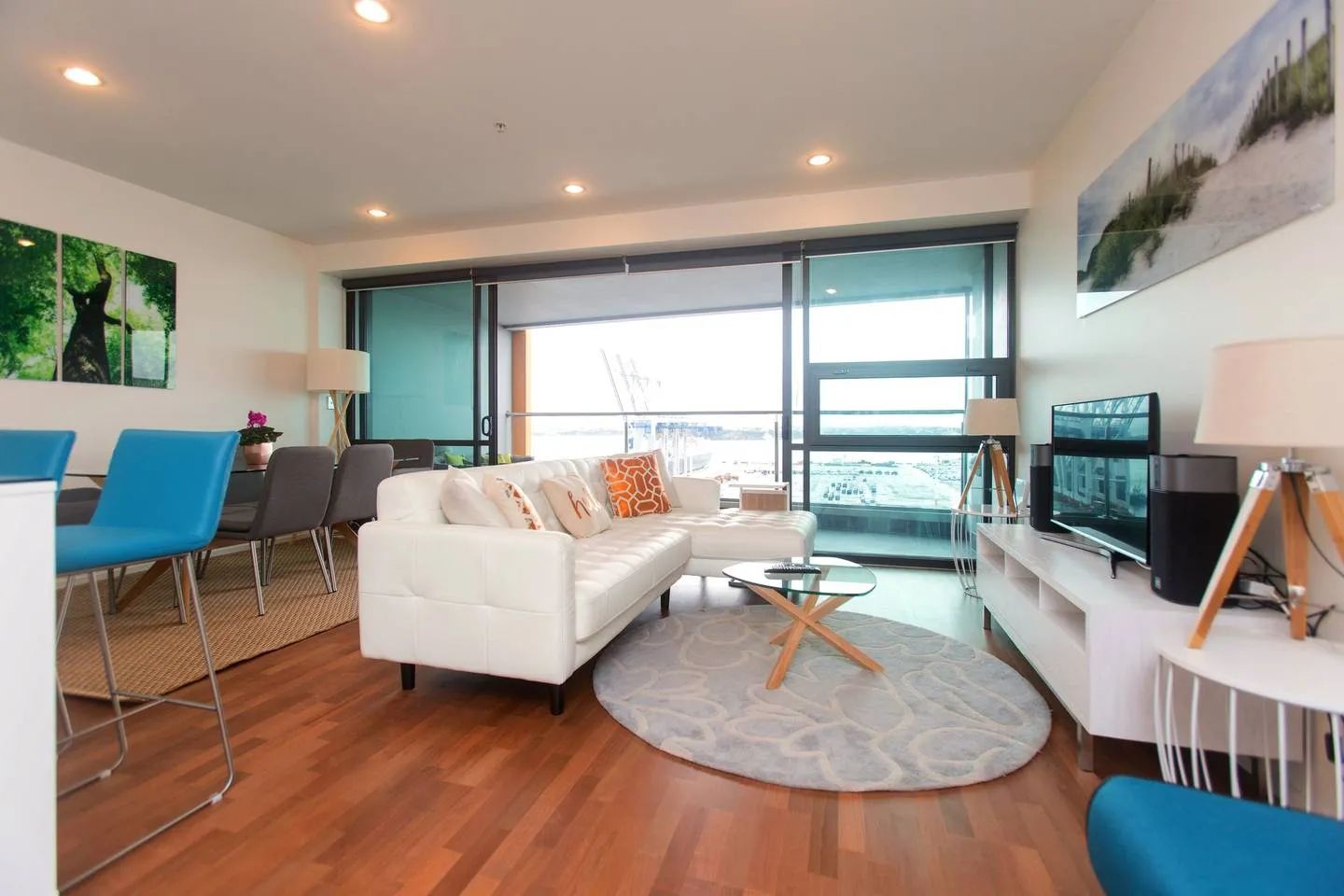 Auckland Executive Apartment: Elegant, Efficient 3br With Dedicated Home Office & Fast Wifi