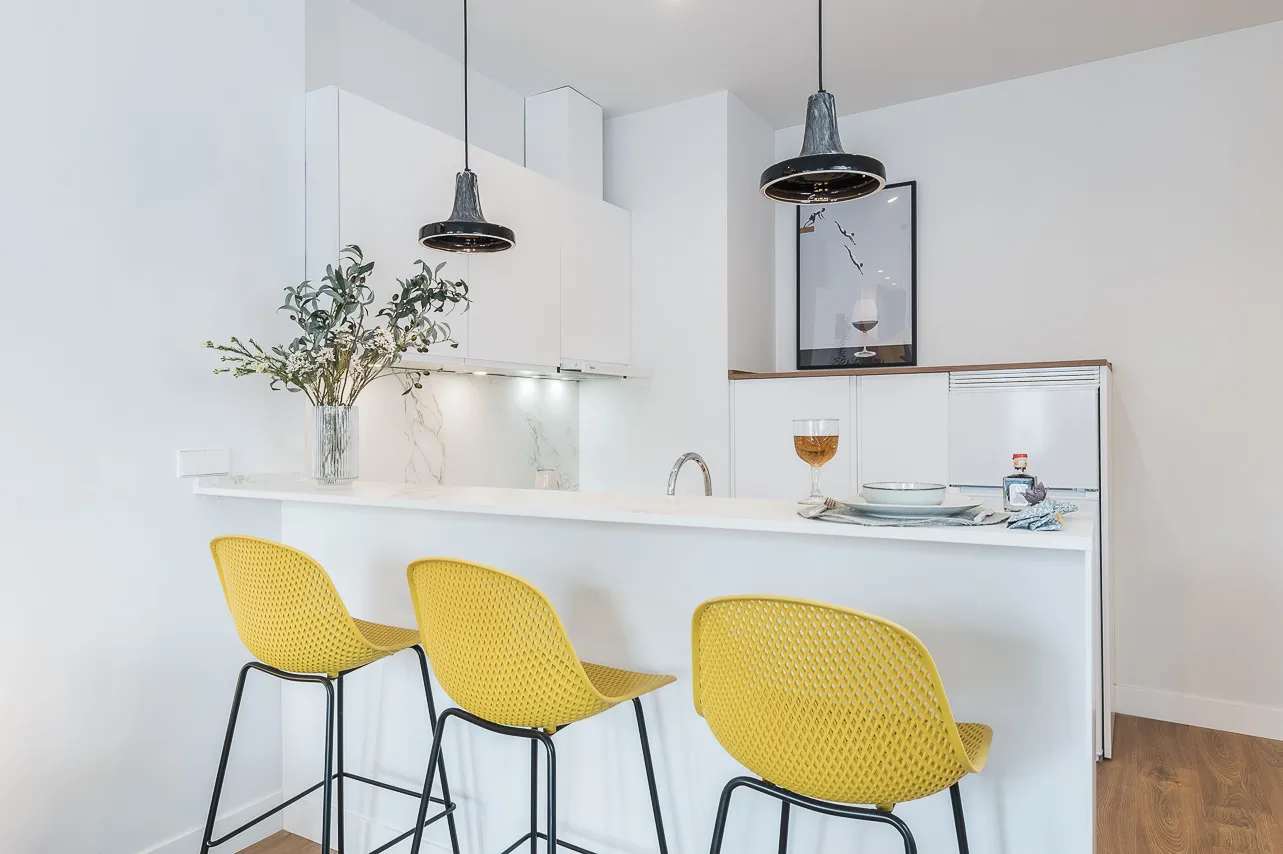 Airy Madrid Designer Apartment With Dual Bedrooms And Dedicated Home Office Space #5