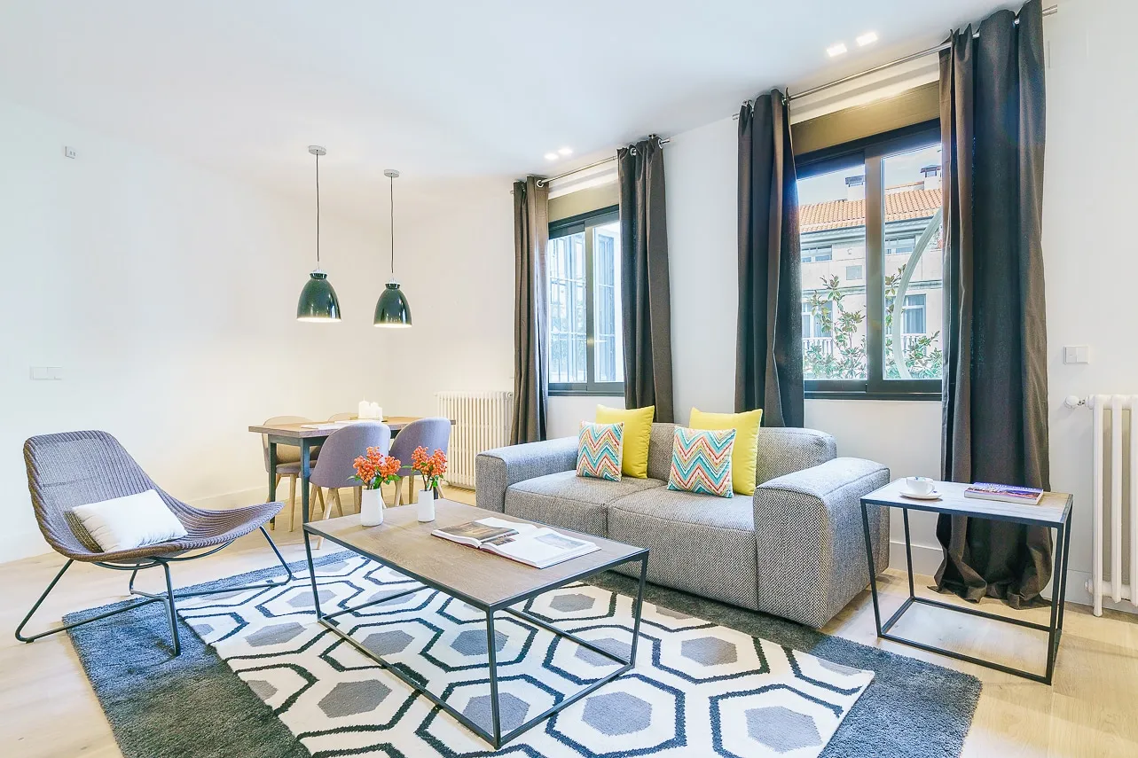 Upscale Madrid Flat With High-speed Fiber And Chef's Kitchen For Remote Work