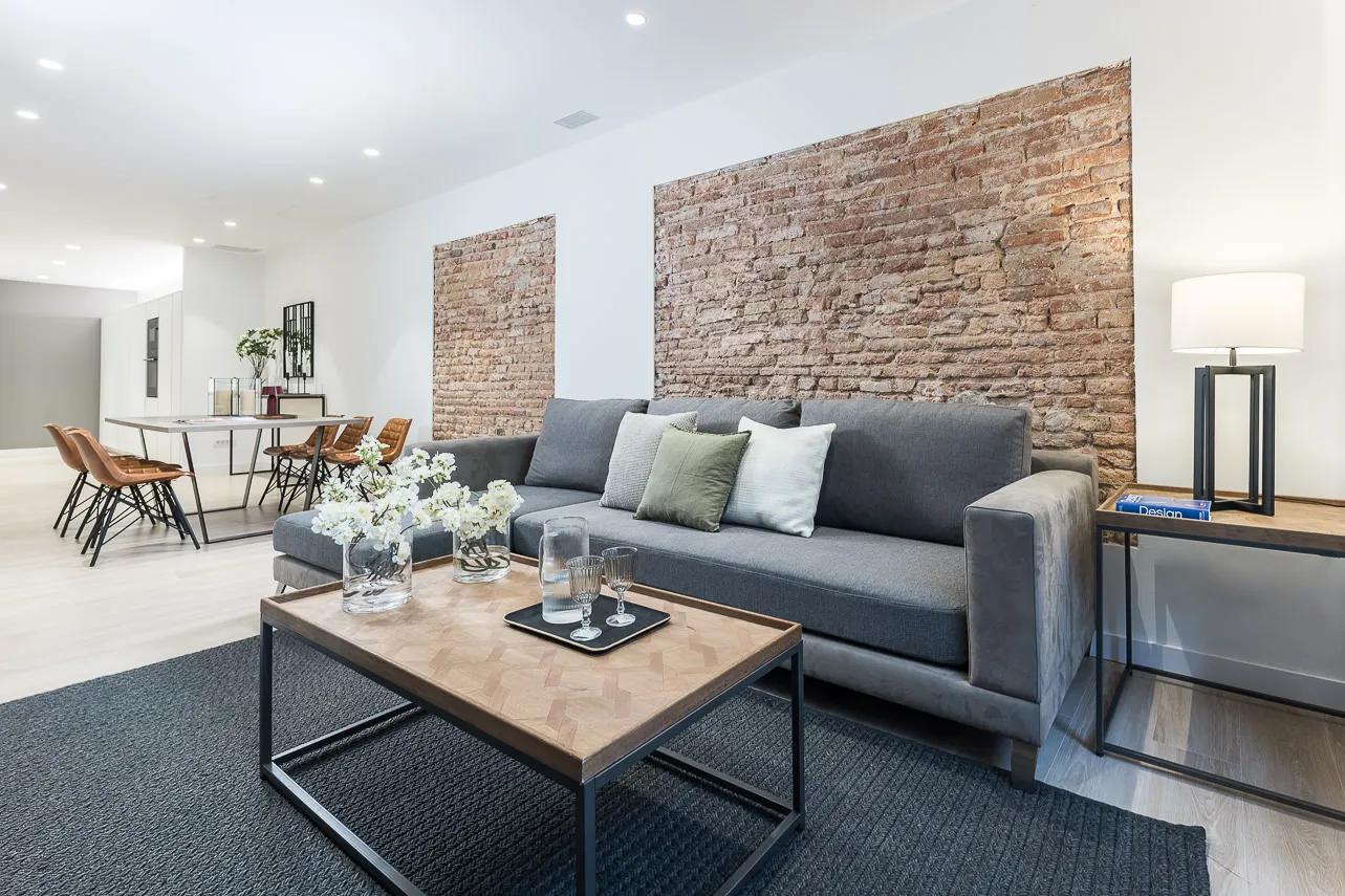 Chic 125m2 Barcelona Flat With Dedicated Home Office & Ultra-fast Wifi For Remote Work #4