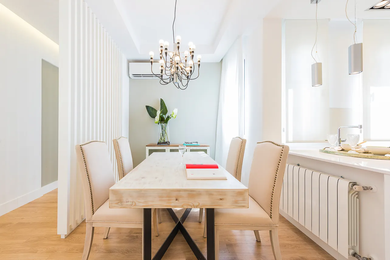 Contemporary Madrid Flat With Bright Home Office And Spacious Living Area For Remote Work #5