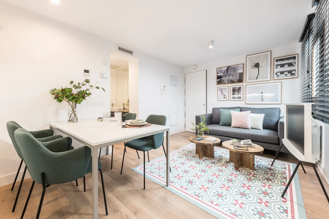 Impressive Contemporary Flat, Intimate 44m2--digital-nomad Ready Home Office In Madrid #2