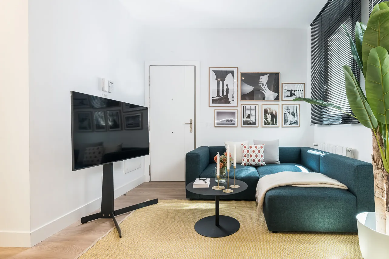 Refined 47m2 Madrid Flat - Efficient 1br With Integrated Home Office #5
