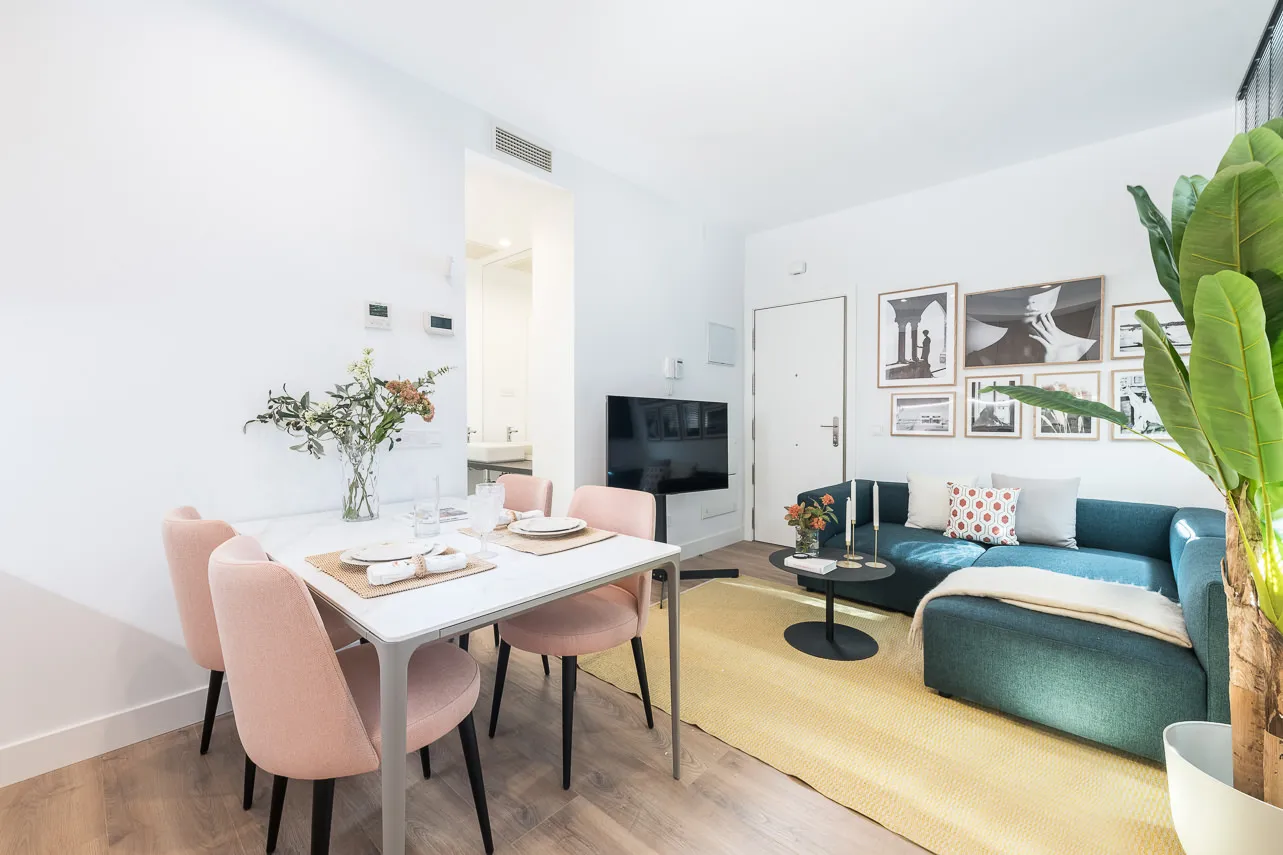 Refined 47m2 Madrid Flat - Efficient 1br With Integrated Home Office #2