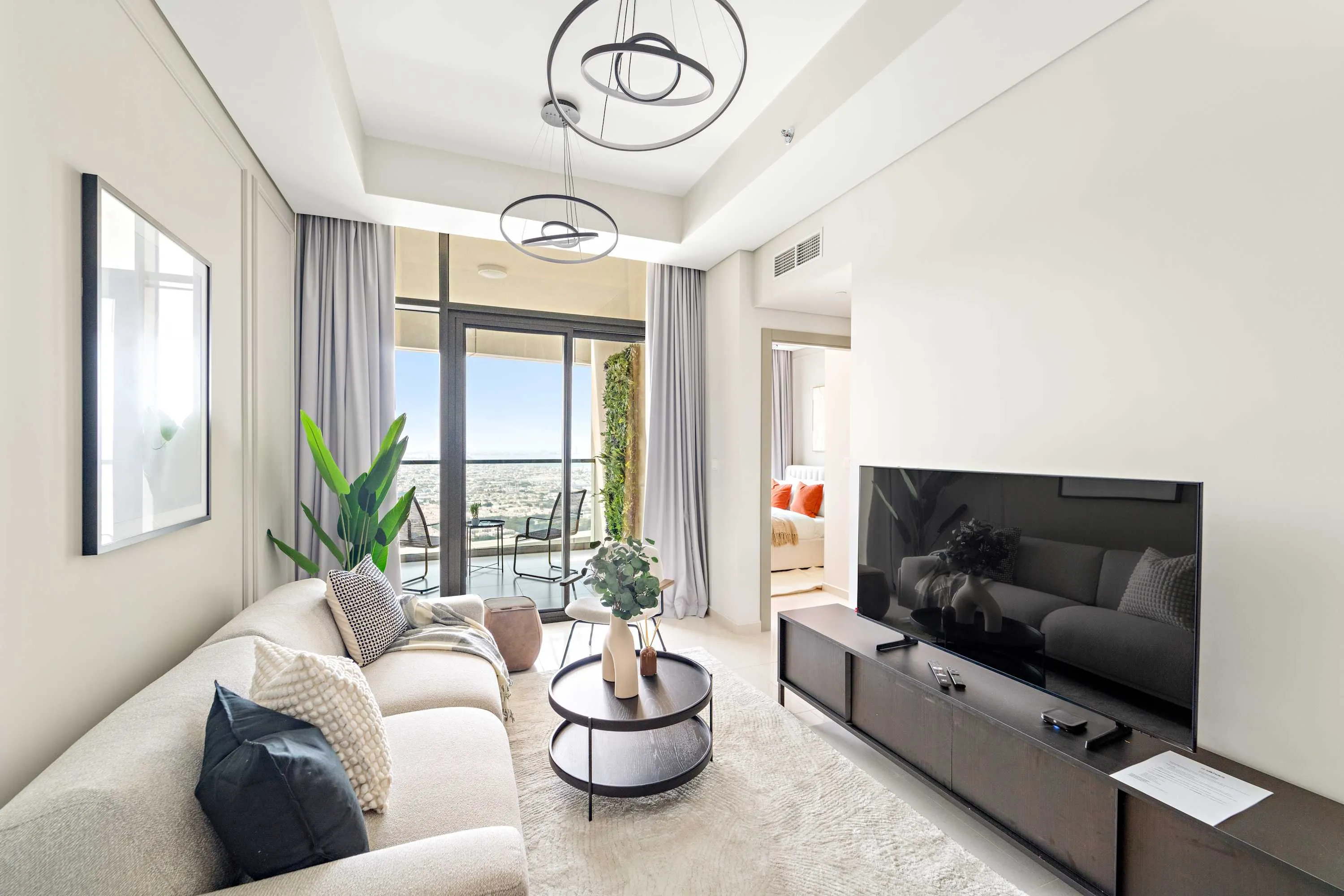 Trendy 2-bed Dubai Flat With Spacious Home Office For Remote Work Success #5