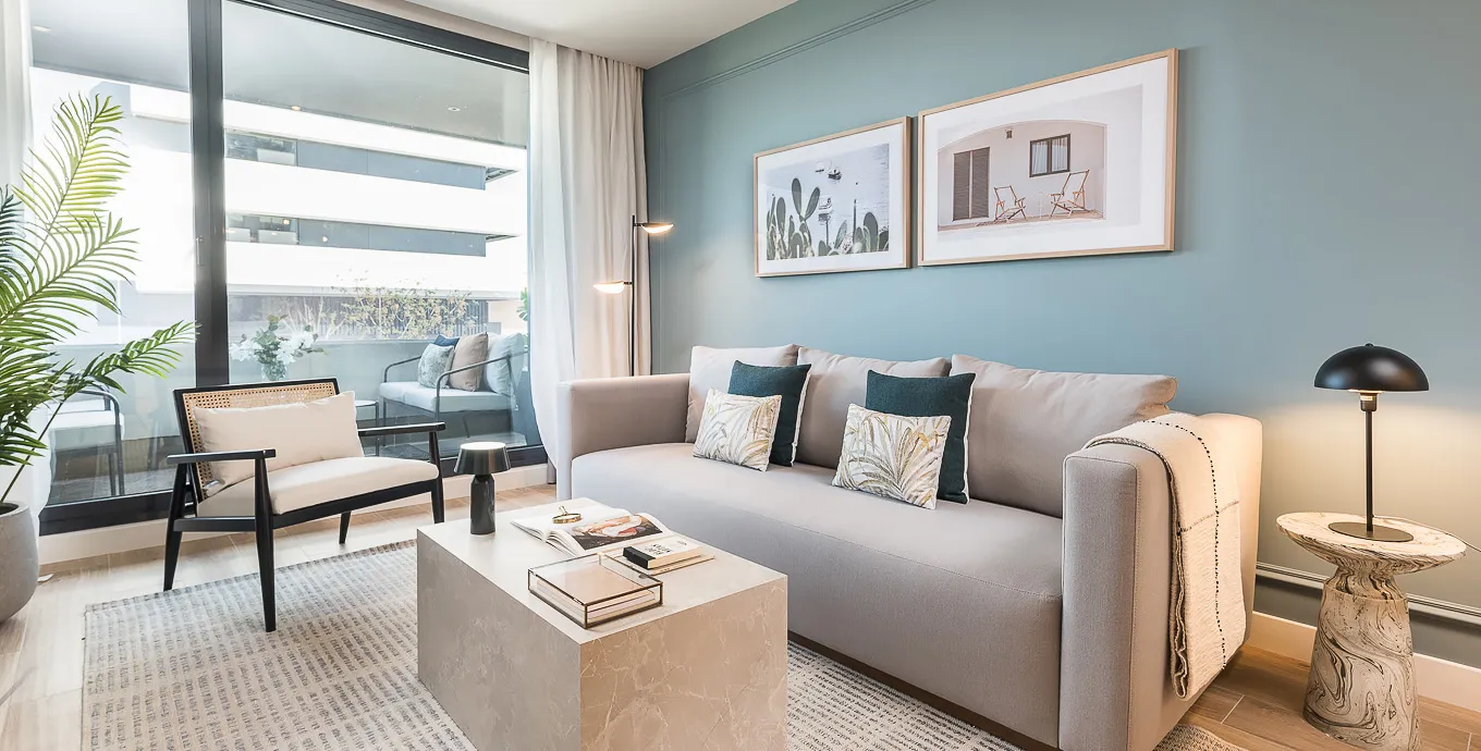 Contemporary 50m2 Madrid Flat With Bright Home Office For Remote Work Flexibility