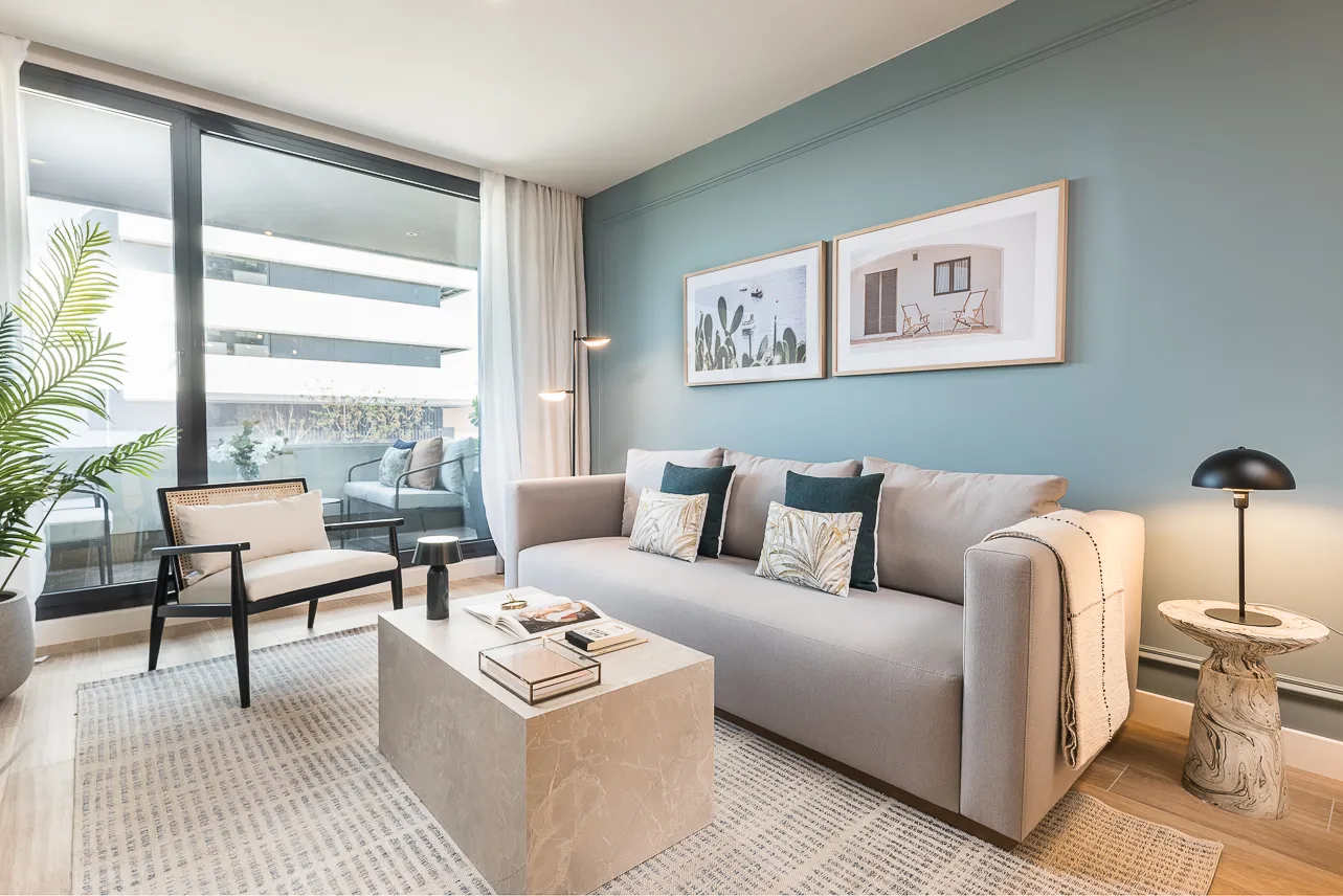 Contemporary 50m2 Madrid Flat With Bright Home Office For Remote Work Flexibility #2