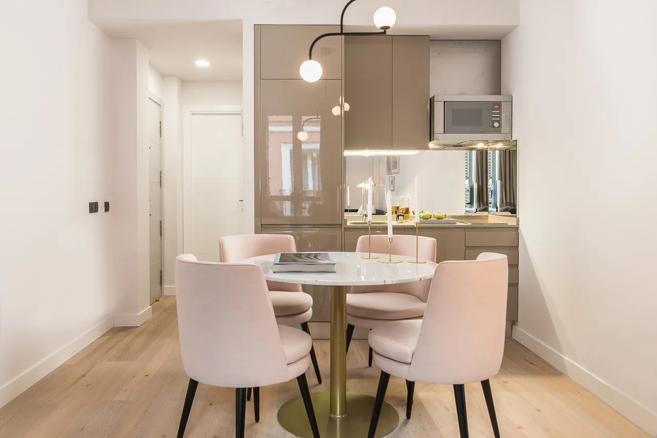 Spacious Madrid Flat With Dedicated Home Office For Remote Work Success #5