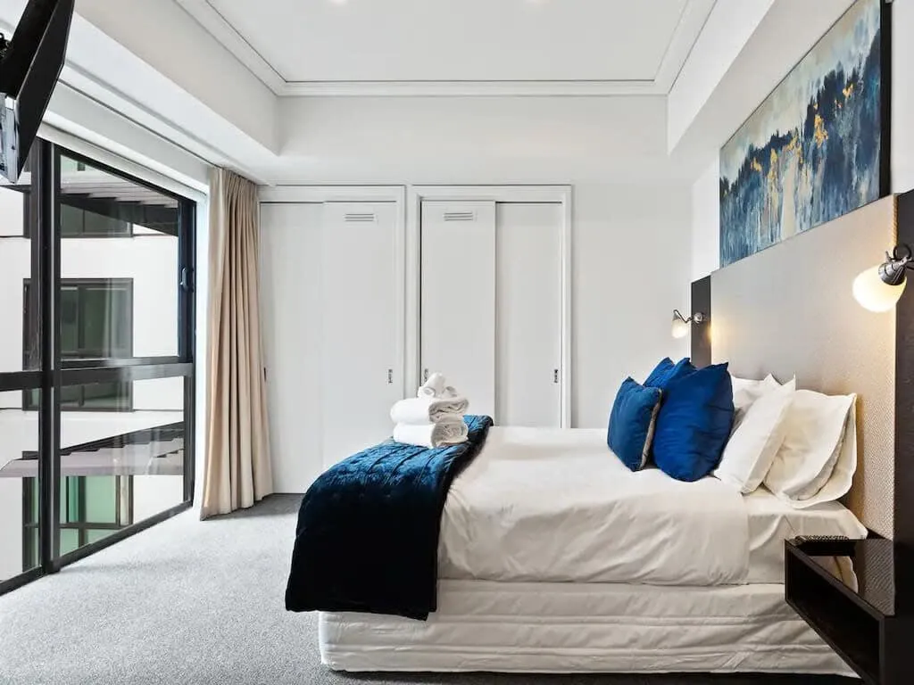 Contemporary Auckland Flat - Efficient 1-bed With Fast Wi-fi & Balcony Work Nook #4
