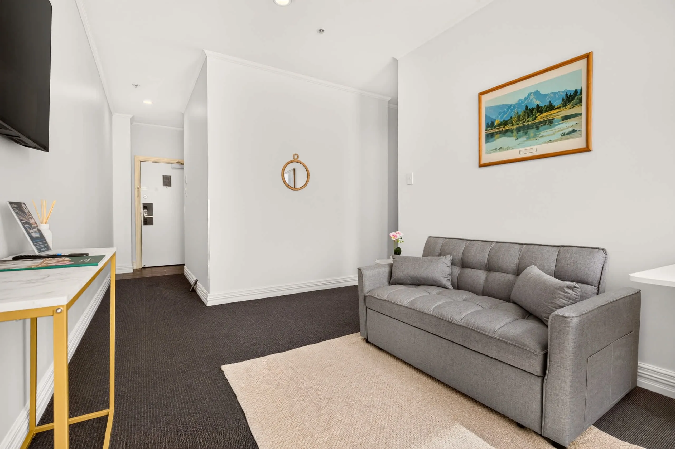 Upscale Auckland Flat: Roomy 1br With Dedicated Workspace For Remote Work #4
