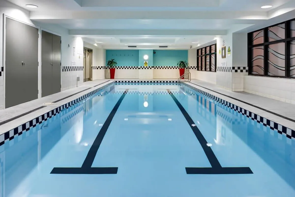 Charming Distinctive Auckland City Flat -- Digital Nomad Setup, Pool & Gym #5