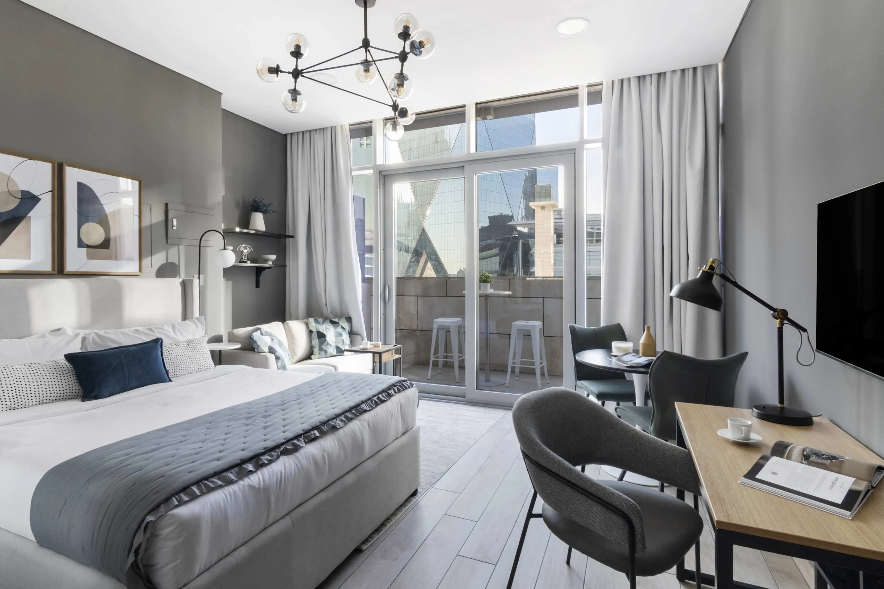 Refined Dubai Studio With Dedicated Home Office Near Difc For Digital Nomads