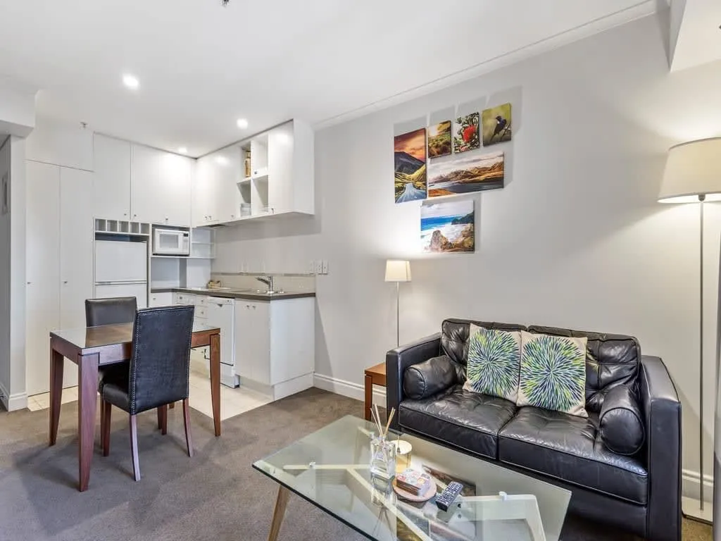 Sophisticated 1br Flat With Dedicated Home Office - Efficient Auckland Monthly Rental