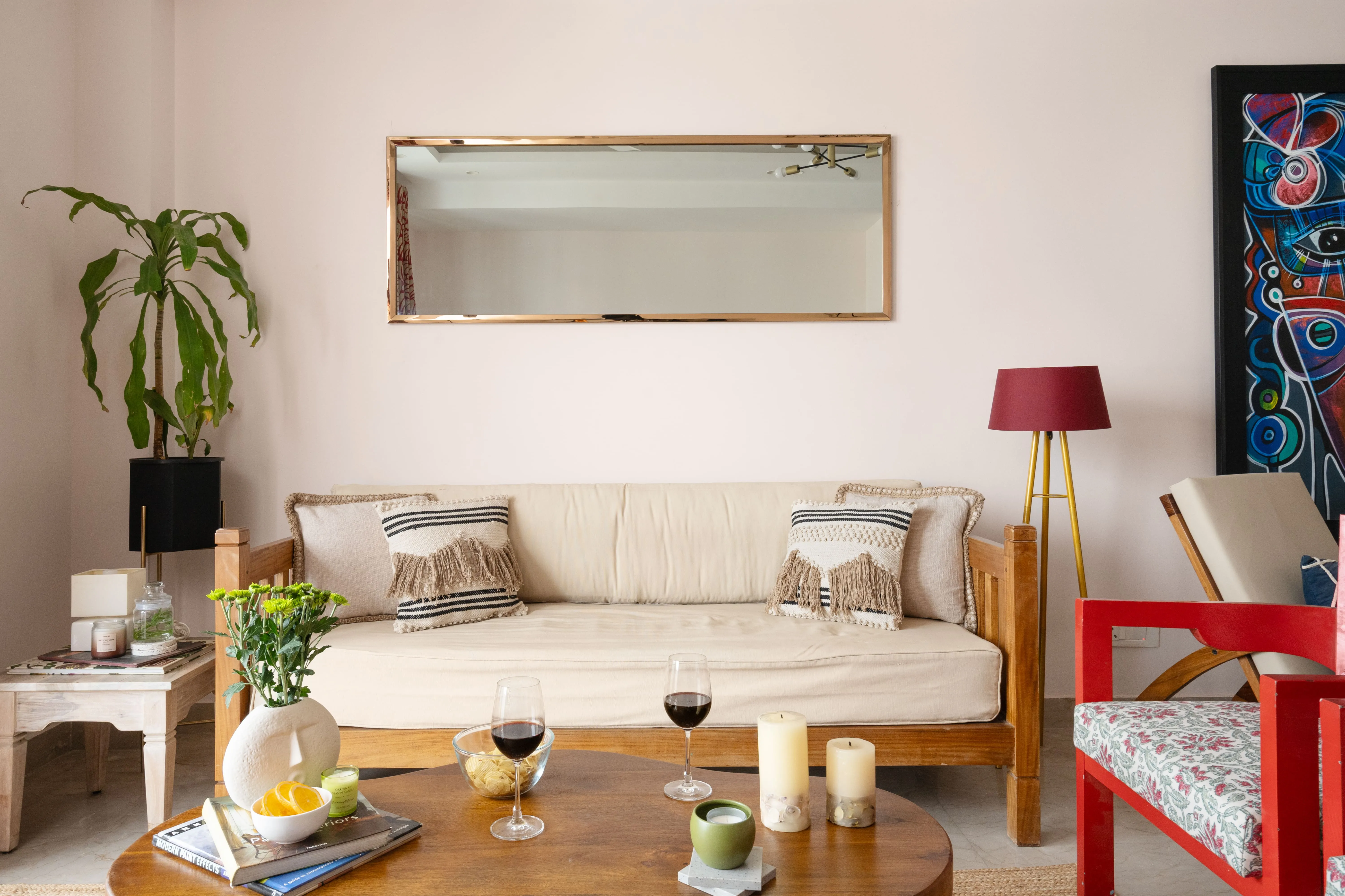 Upscale 1-bed Flat With Dedicated Home Office Space In Goa's City Center