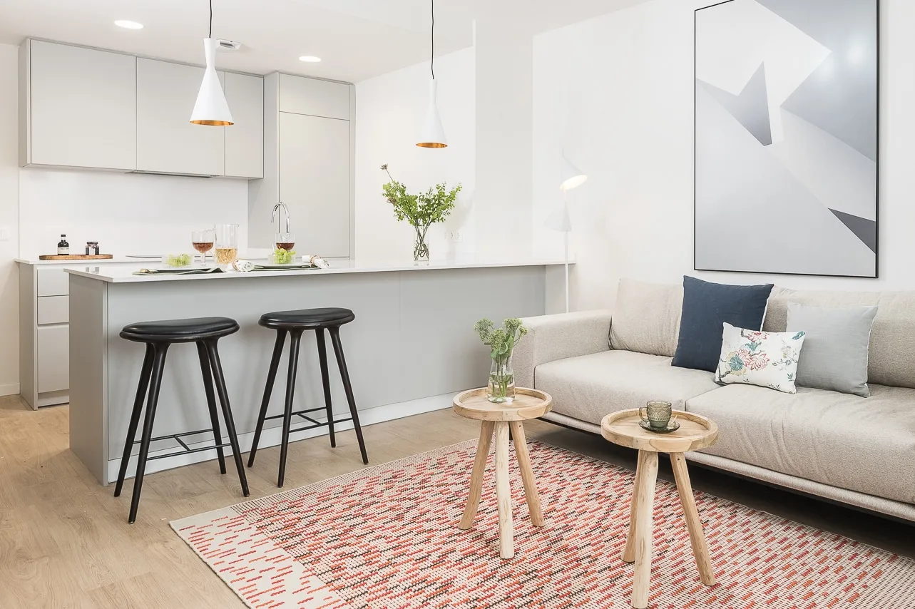 Upscale Madrid Flat With Dedicated Home Office For Seamless Remote Work #4