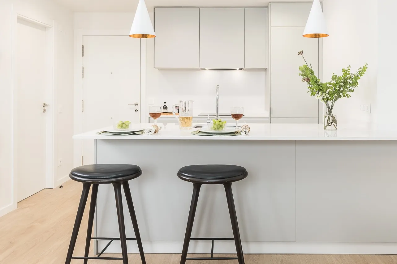 Upscale Madrid Flat With Dedicated Home Office For Seamless Remote Work #5