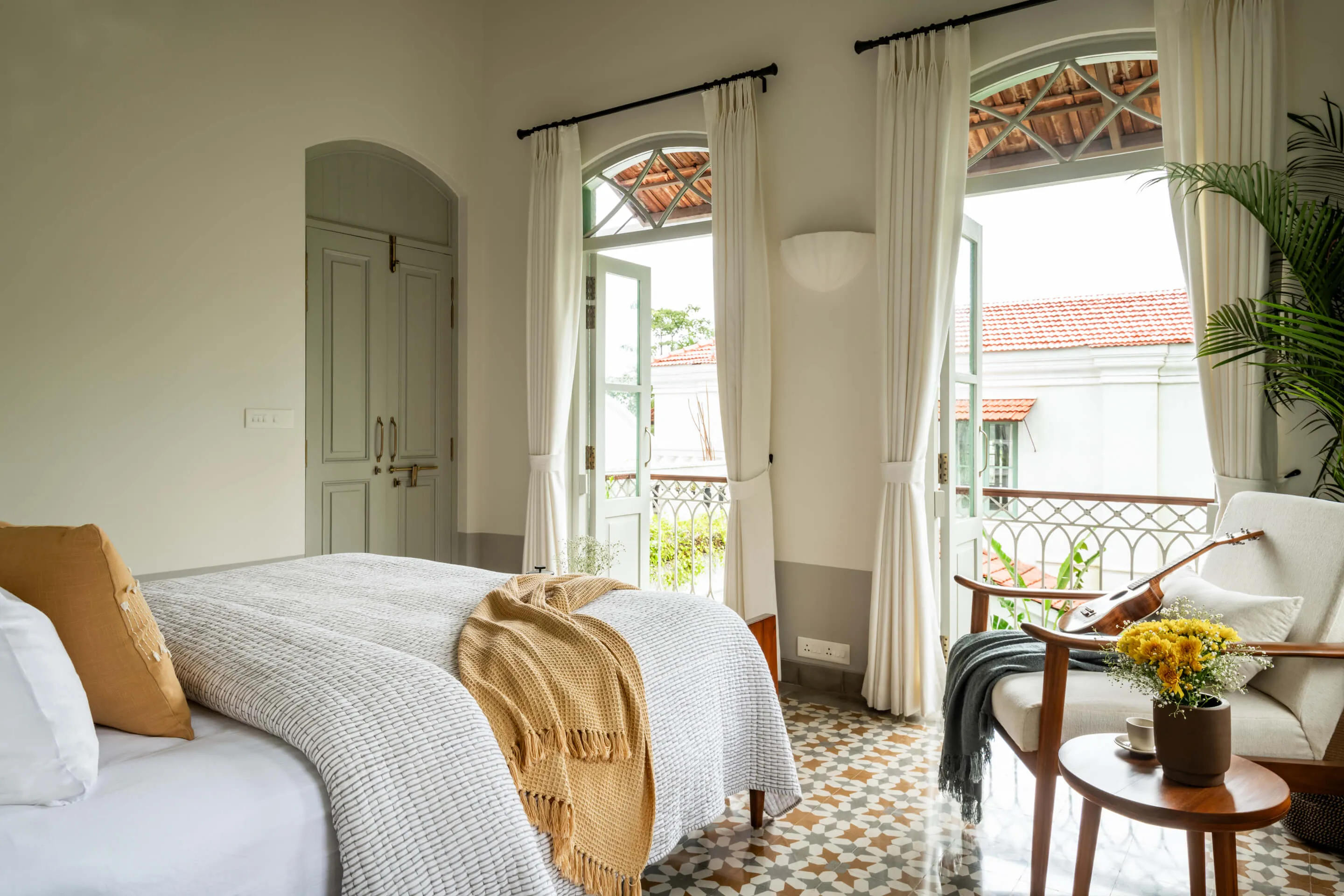 Luxurious 4-bed Flat With Custom Home Office For Remote Work In Goa's Coastal Area #3