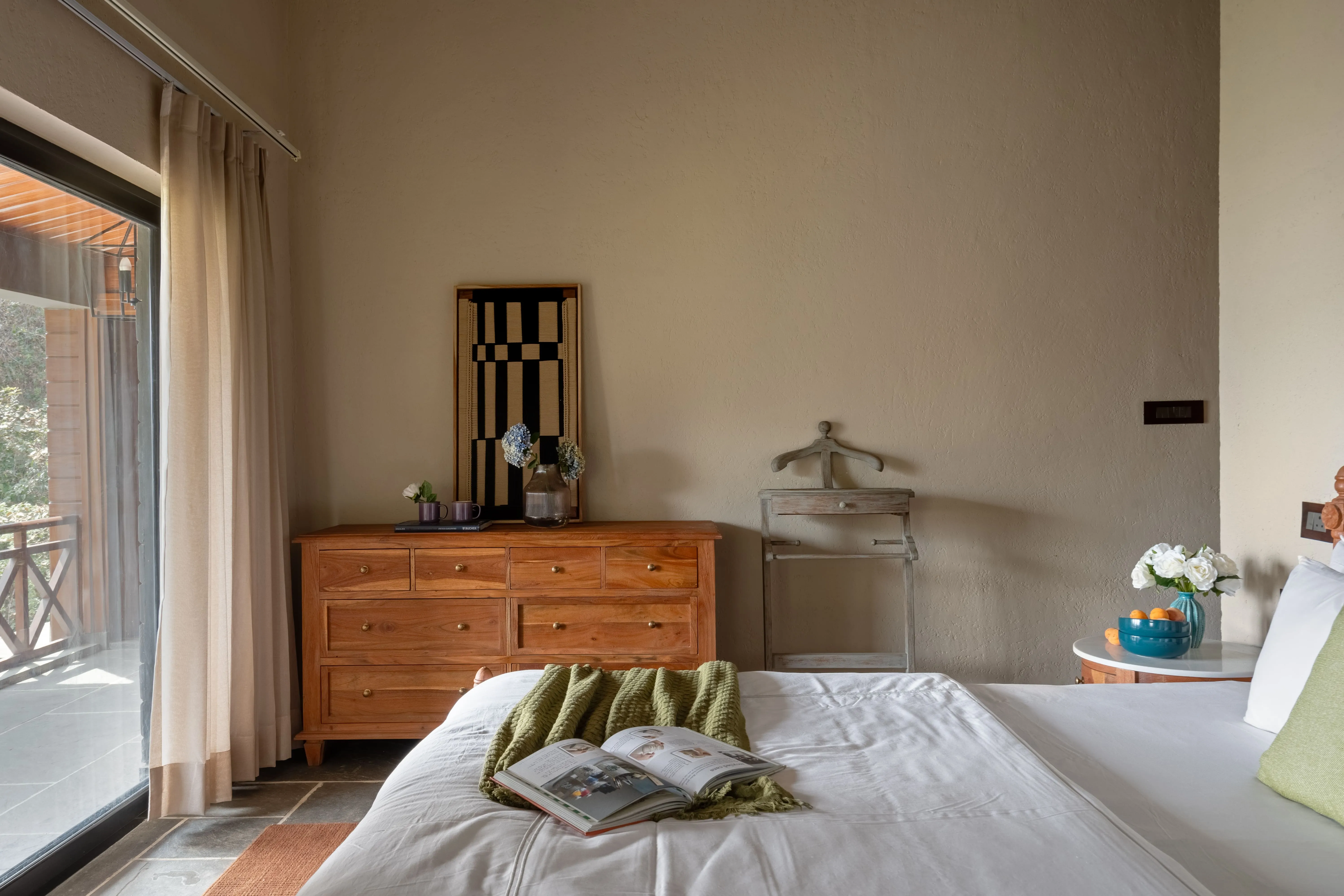 Modern 3-bed Flat With Dedicated Home Office For Remote Work In Nainital