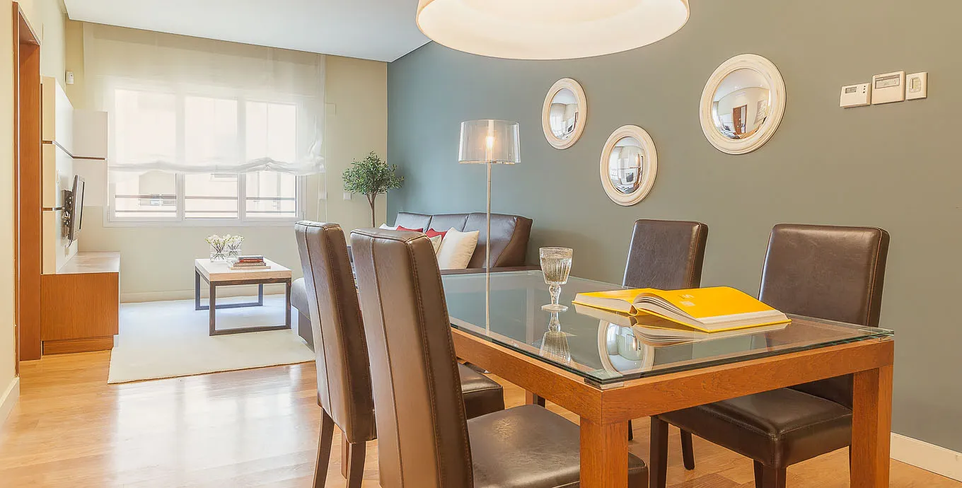 Refined Madrid Flat With Bright Home Office And City Views For Digital Nomads