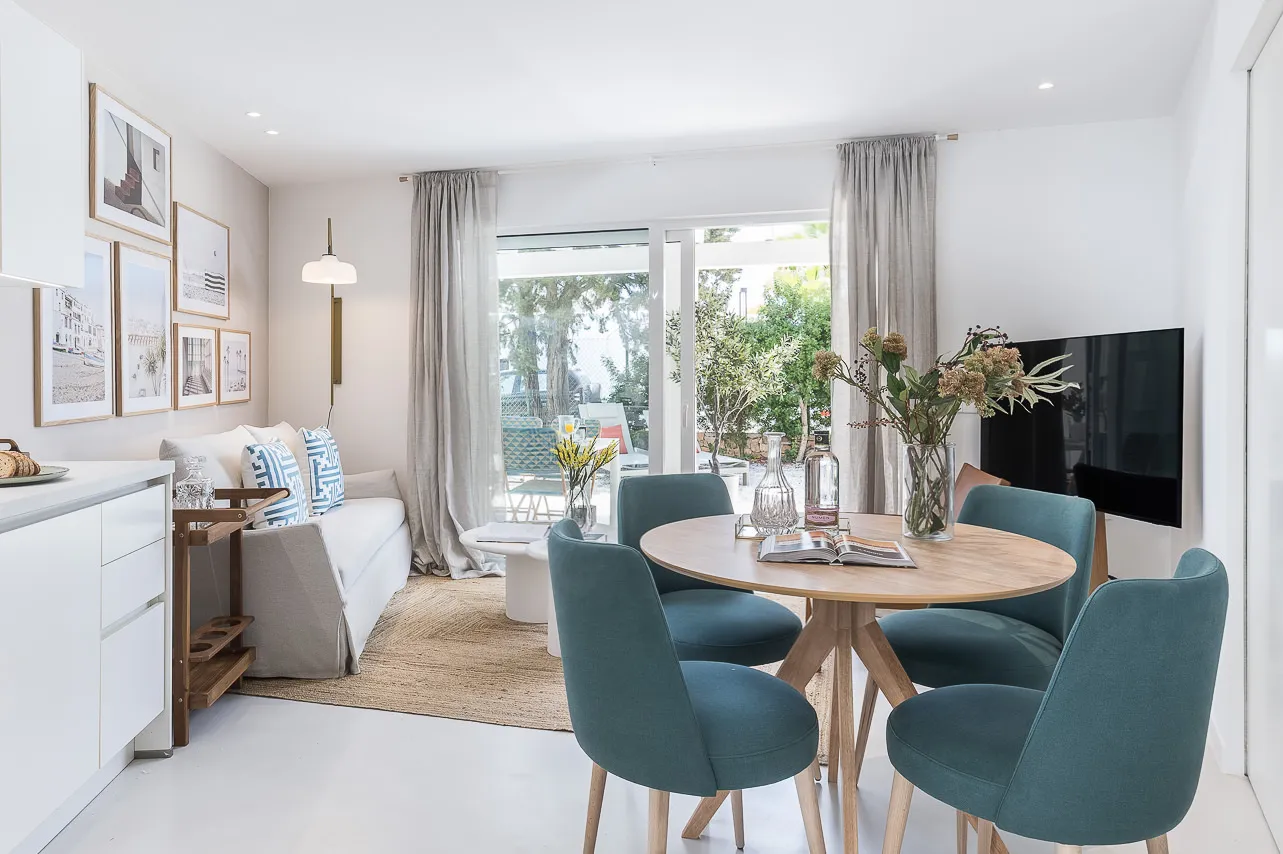 Sophisticated Ibiza Flat With Prime Home Office Space For Remote Work Flexibility #5
